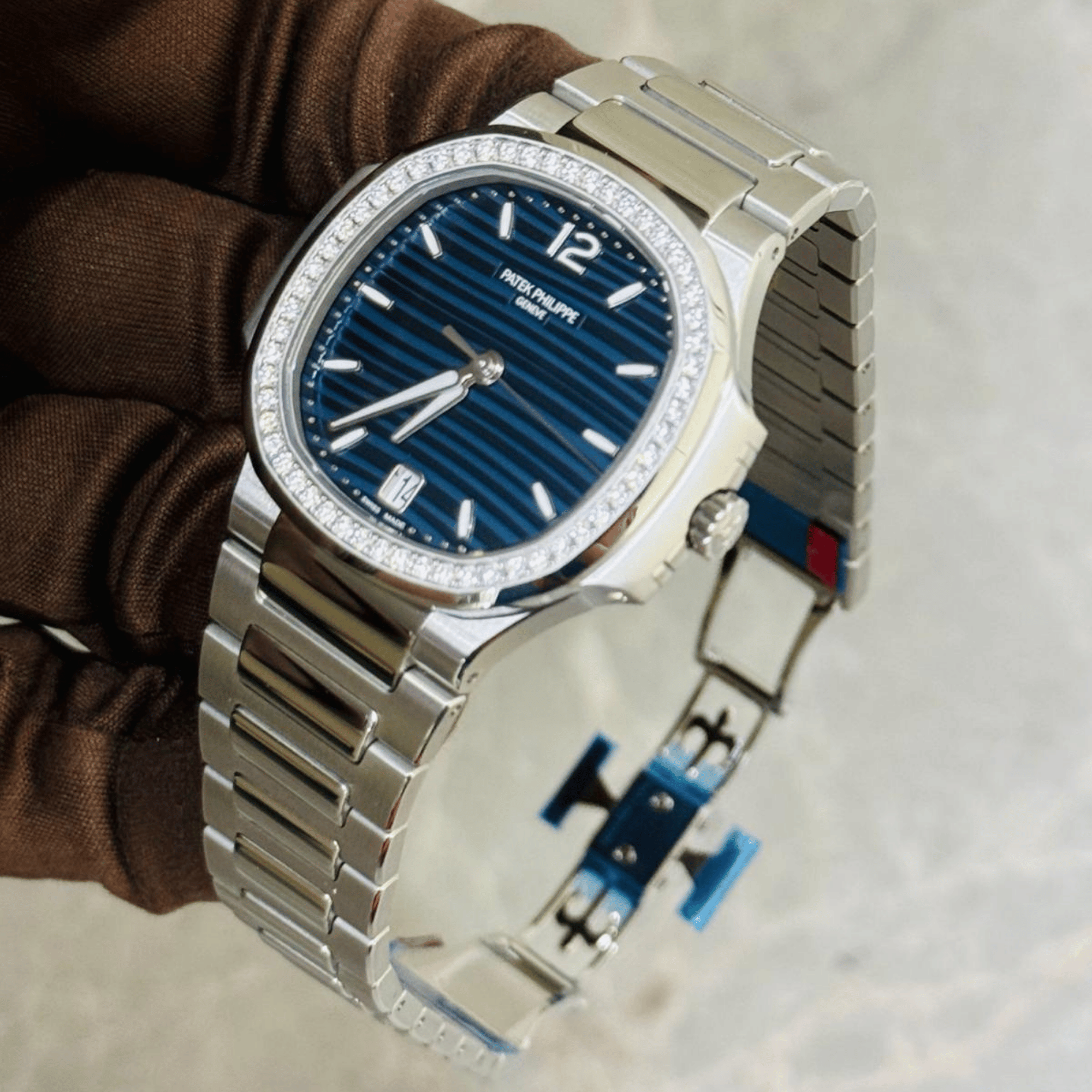 Nautilus Ladies Steel Diamond Blue Dial 35mm Product Image 3