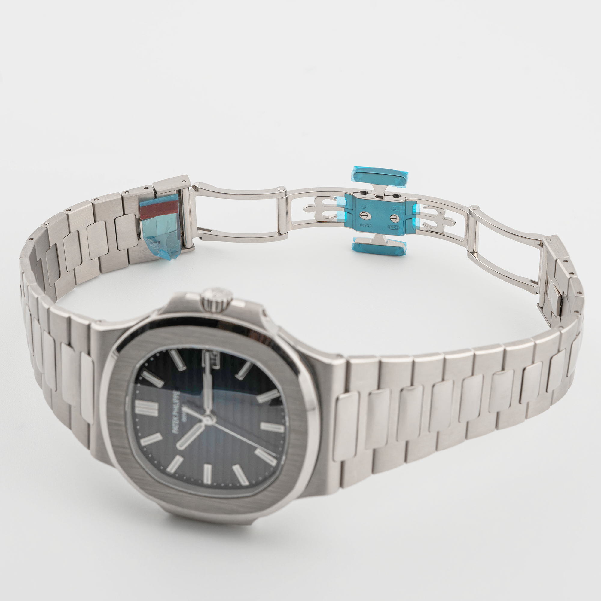 Nautilus White Gold Blue Dial 41mm Product Image 7