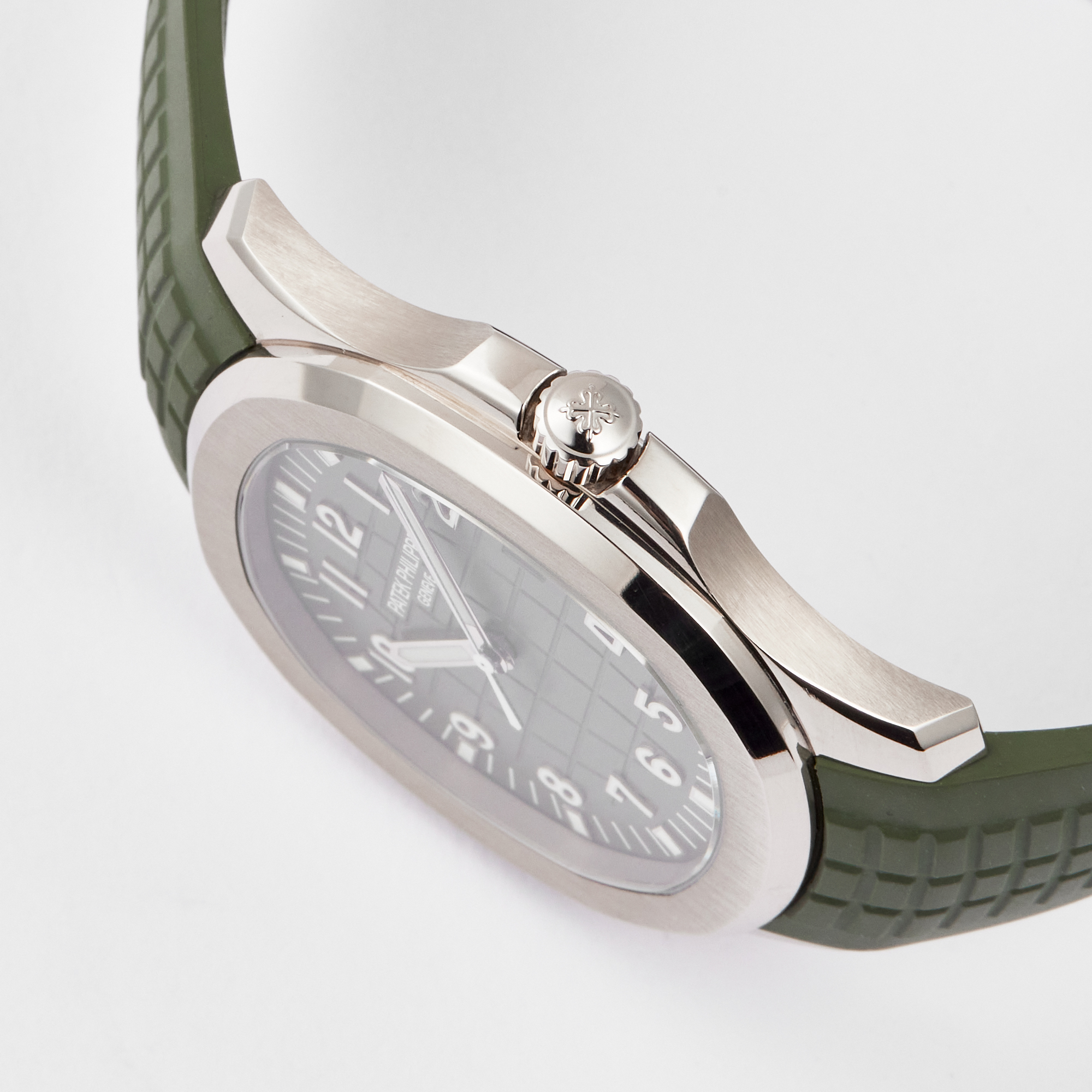 Aquanaut White Gold Green Dial 42mm Product Image 2