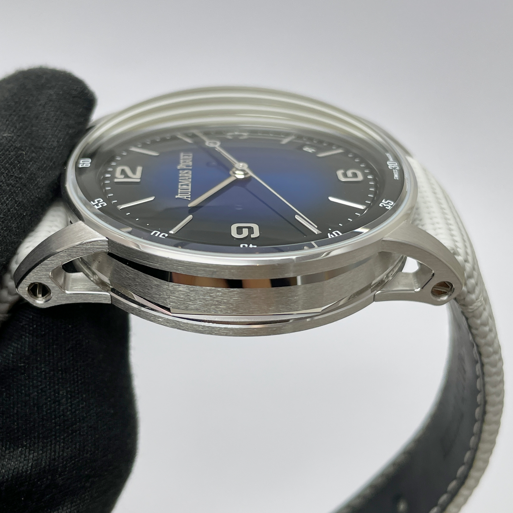 Code 11.59 White Gold Blue Dial 41mm Product Image 4