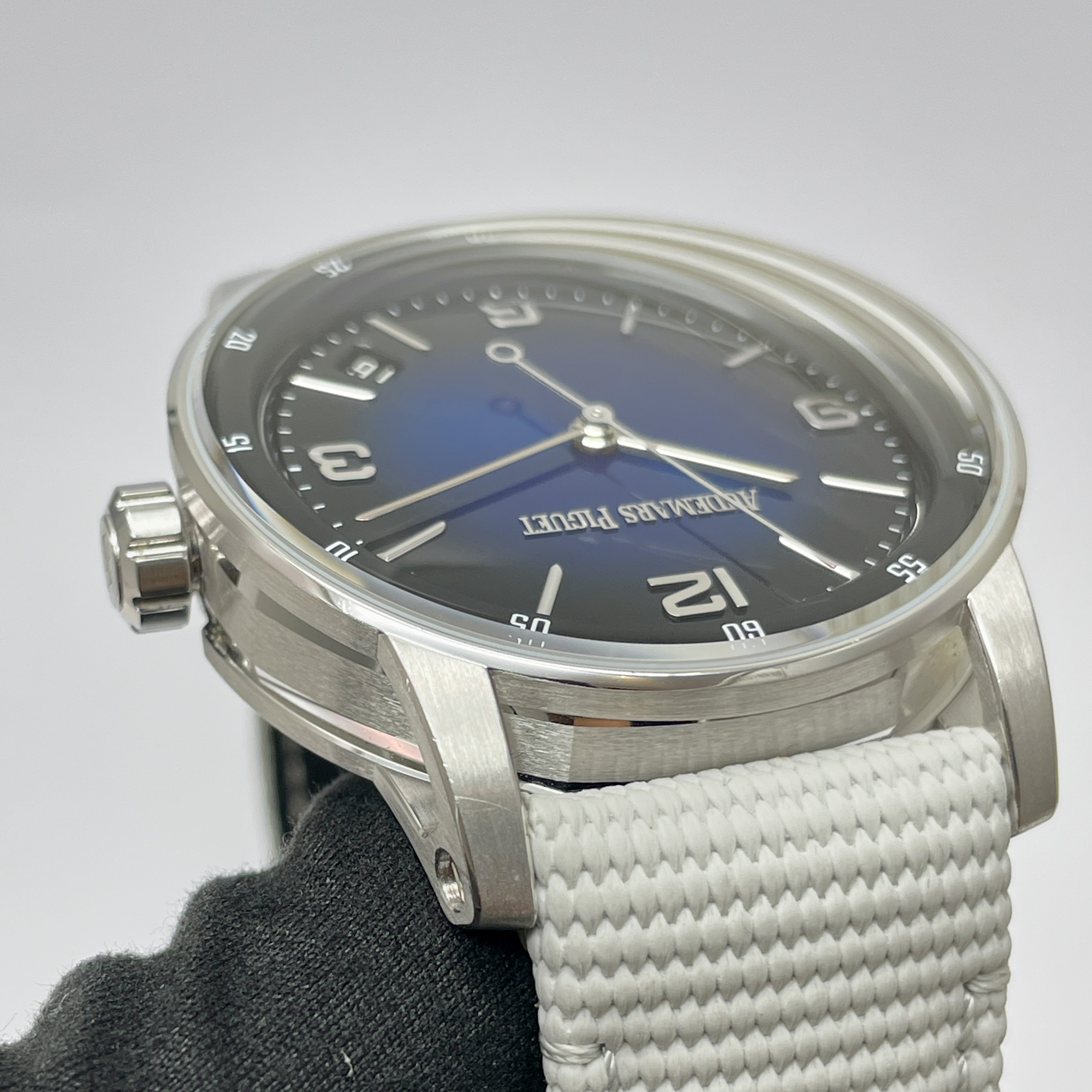 Code 11.59 White Gold Blue Dial 41mm Product Image 7