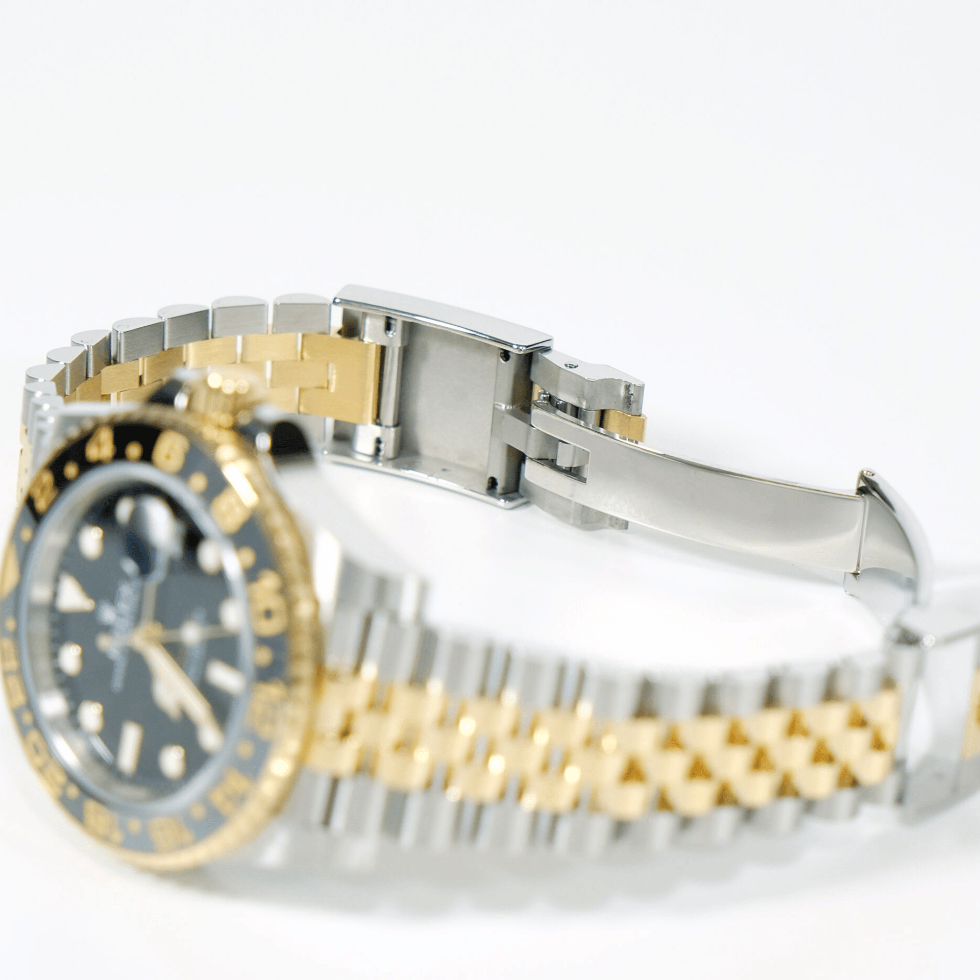 GMT-Master II Yellow Gold & Steel Jubilee Black Dial 40mm Product Image 10