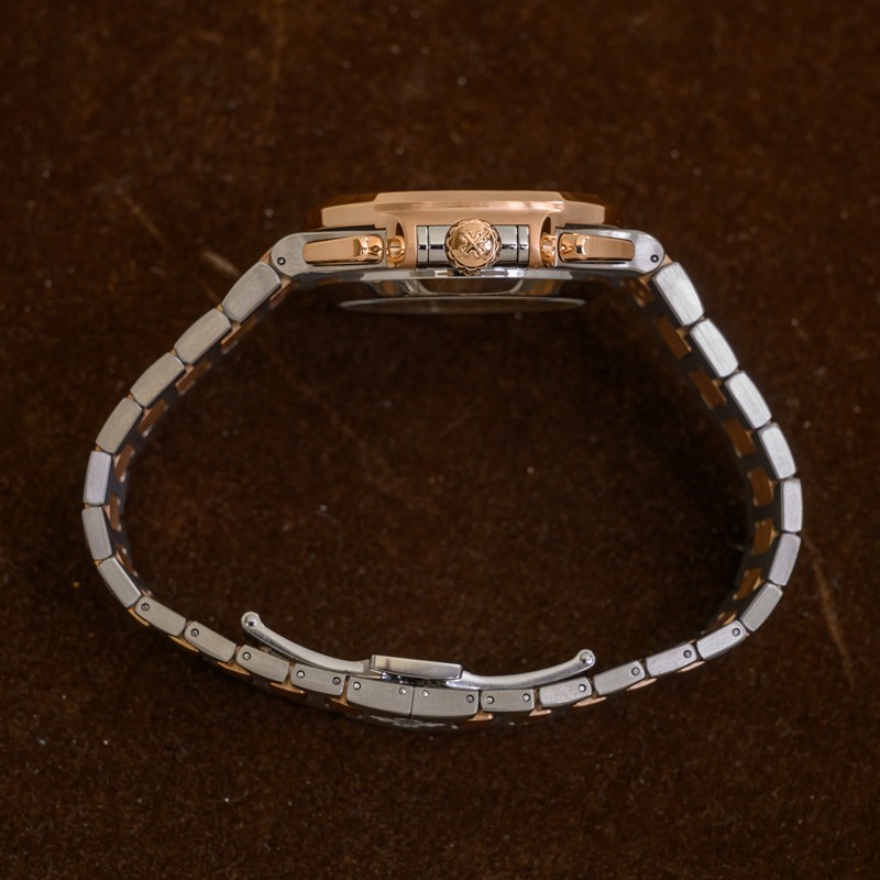 Nautilus Chronograph Rose Gold & Steel Blue Dial 40mm Product Image 3