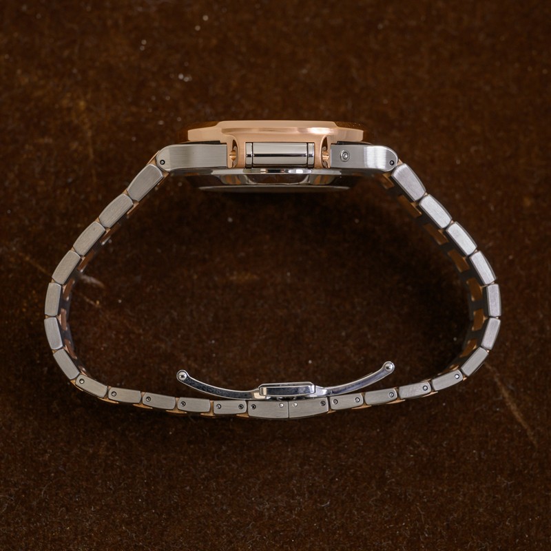 Nautilus Chronograph Rose Gold & Steel Blue Dial 40mm Product Image 4