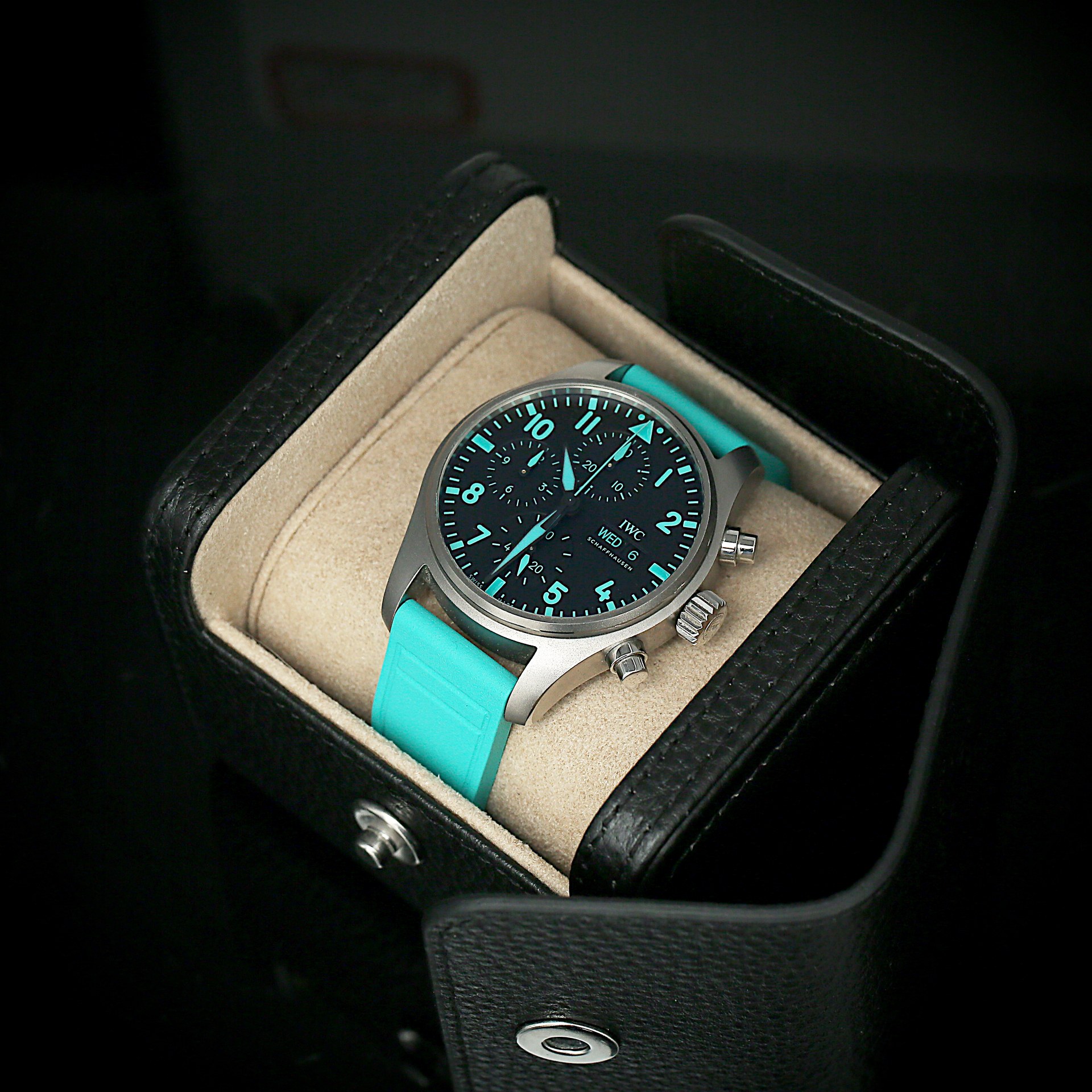 Pilot's Watch Mercedes-AMG Petronas Formula One Team Titanium Black Dial 41mm Product Image 1