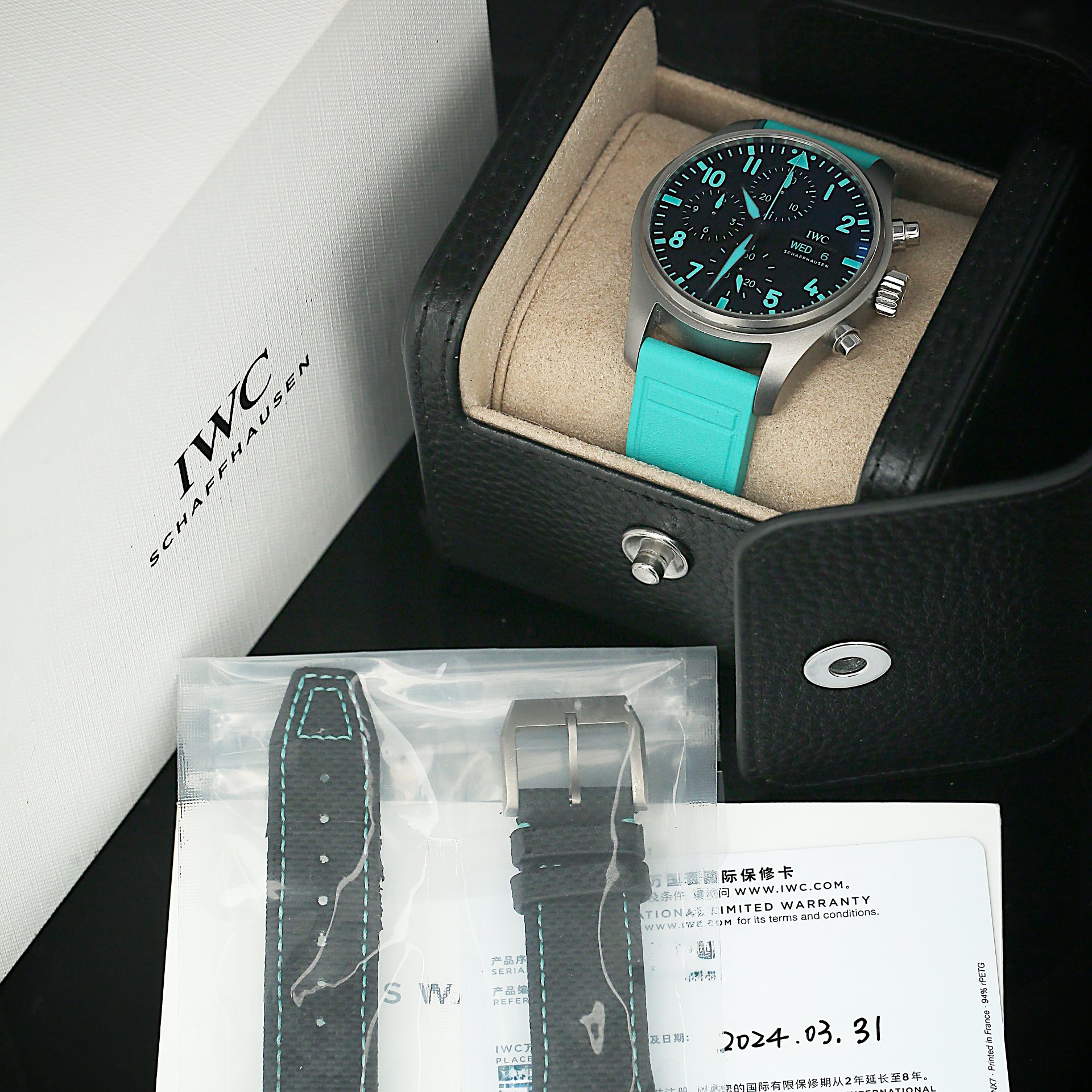Pilot's Watch Mercedes-AMG Petronas Formula One Team Titanium Black Dial 41mm Product Image 7