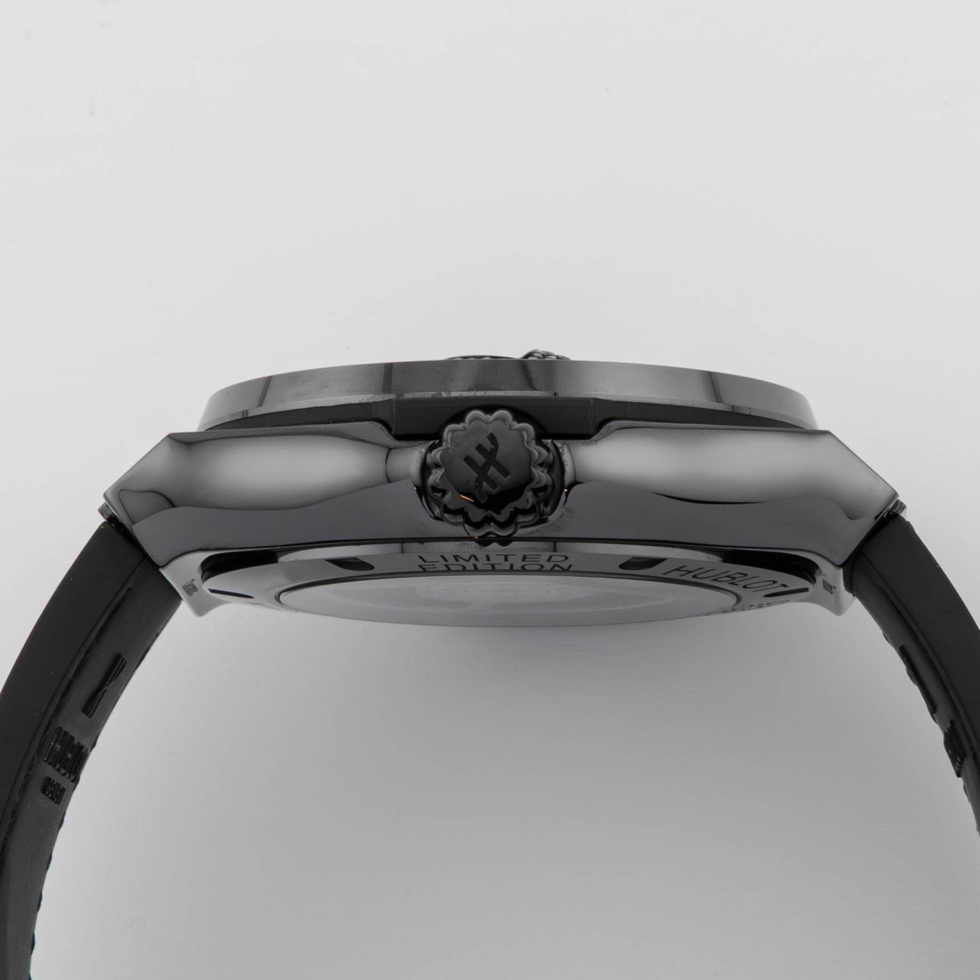Classic Fusion "Takashi Murakami All Black" Ceramic Black Dial 45mm Product Image 4