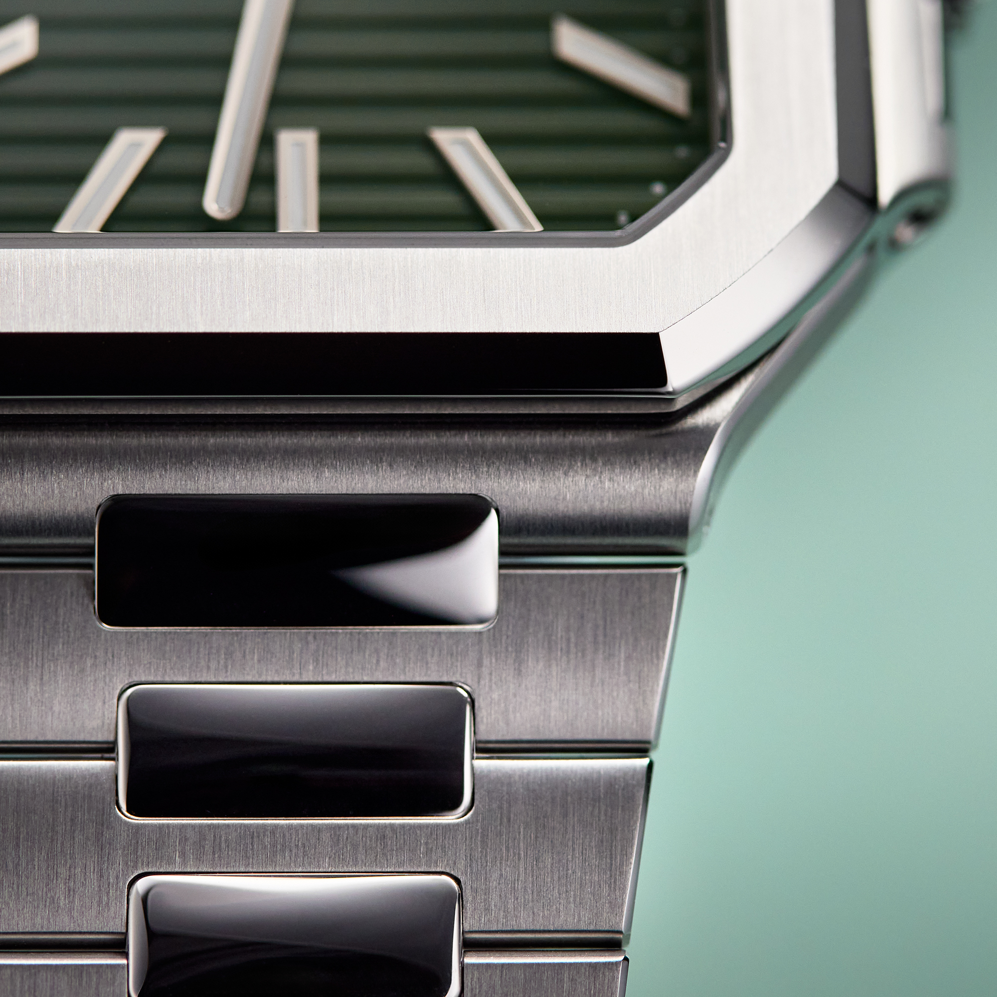Cubitus Date Steel Green Dial 45mm Product Image