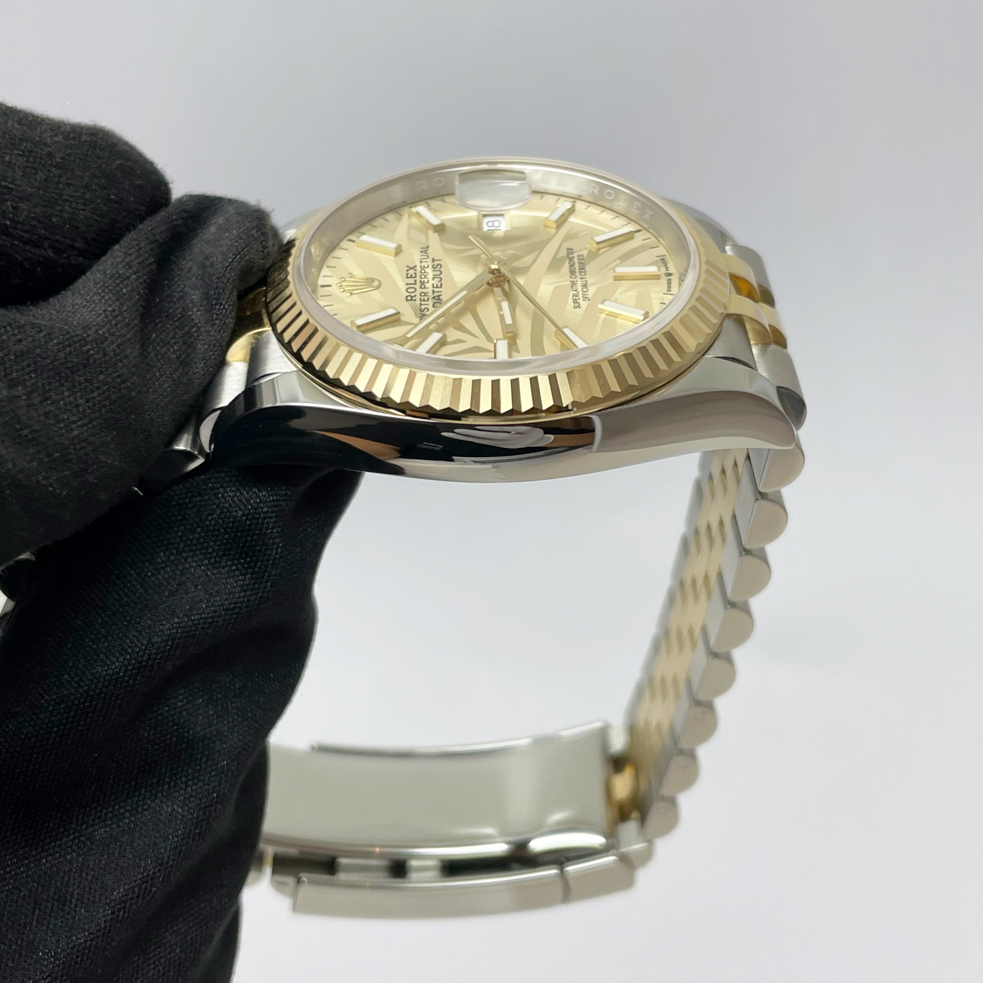 Datejust Yellow Gold & Steel Jubilee Champagne Palm Dial 36mm Product Image 2