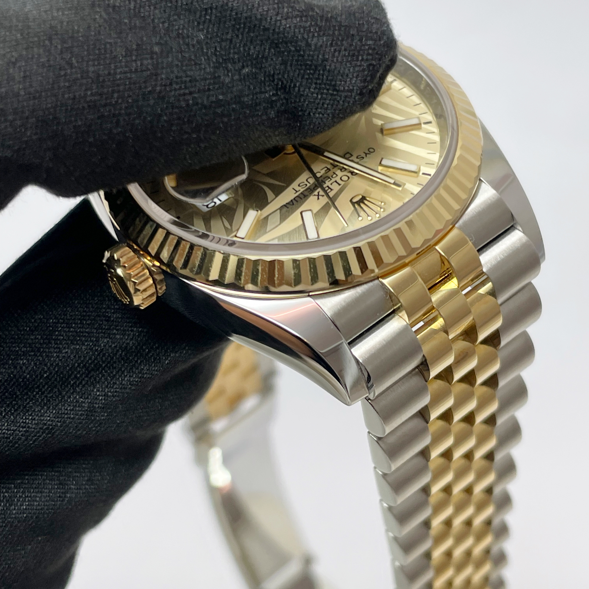 Datejust Yellow Gold & Steel Jubilee Champagne Palm Dial 36mm Product Image 7