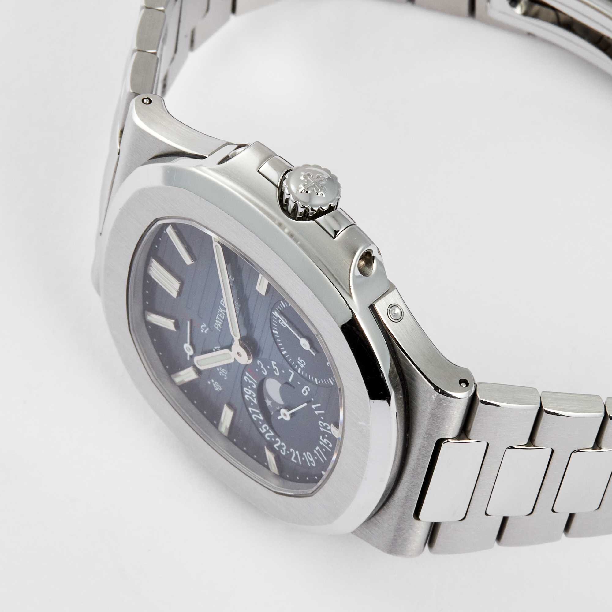 Nautilus Moonphase Steel Blue Dial 40mm Product Image 2