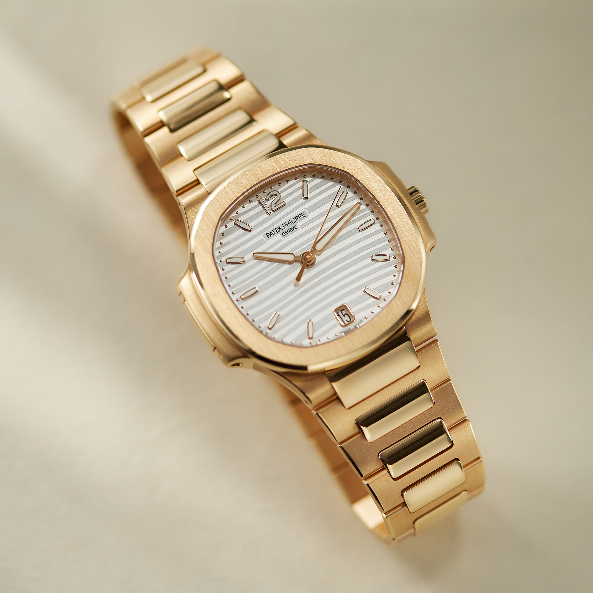 Nautilus Ladies Rose Gold Silver Dial 35mm Product Image 6