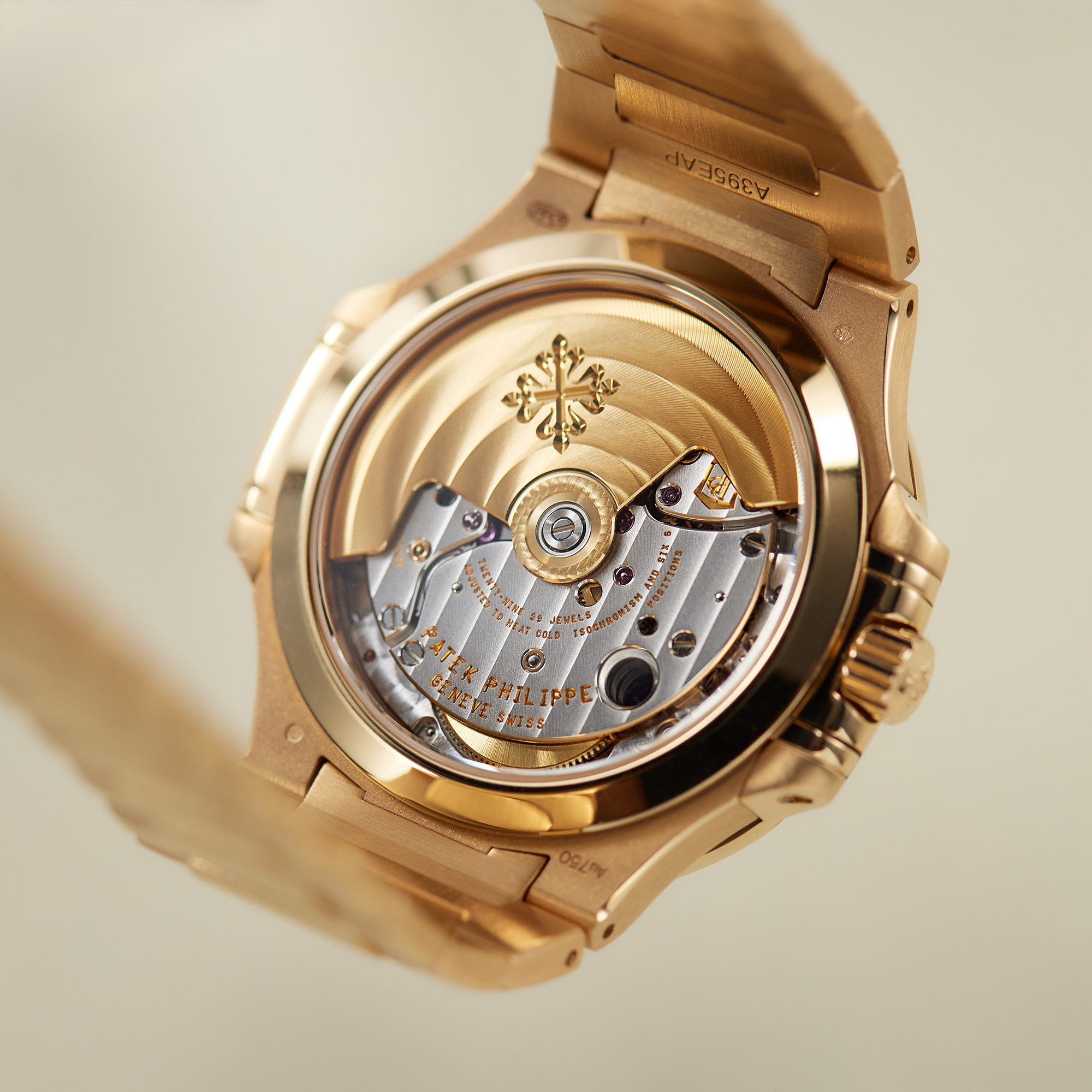 Nautilus Ladies Rose Gold Silver Dial 35mm Product Image 8