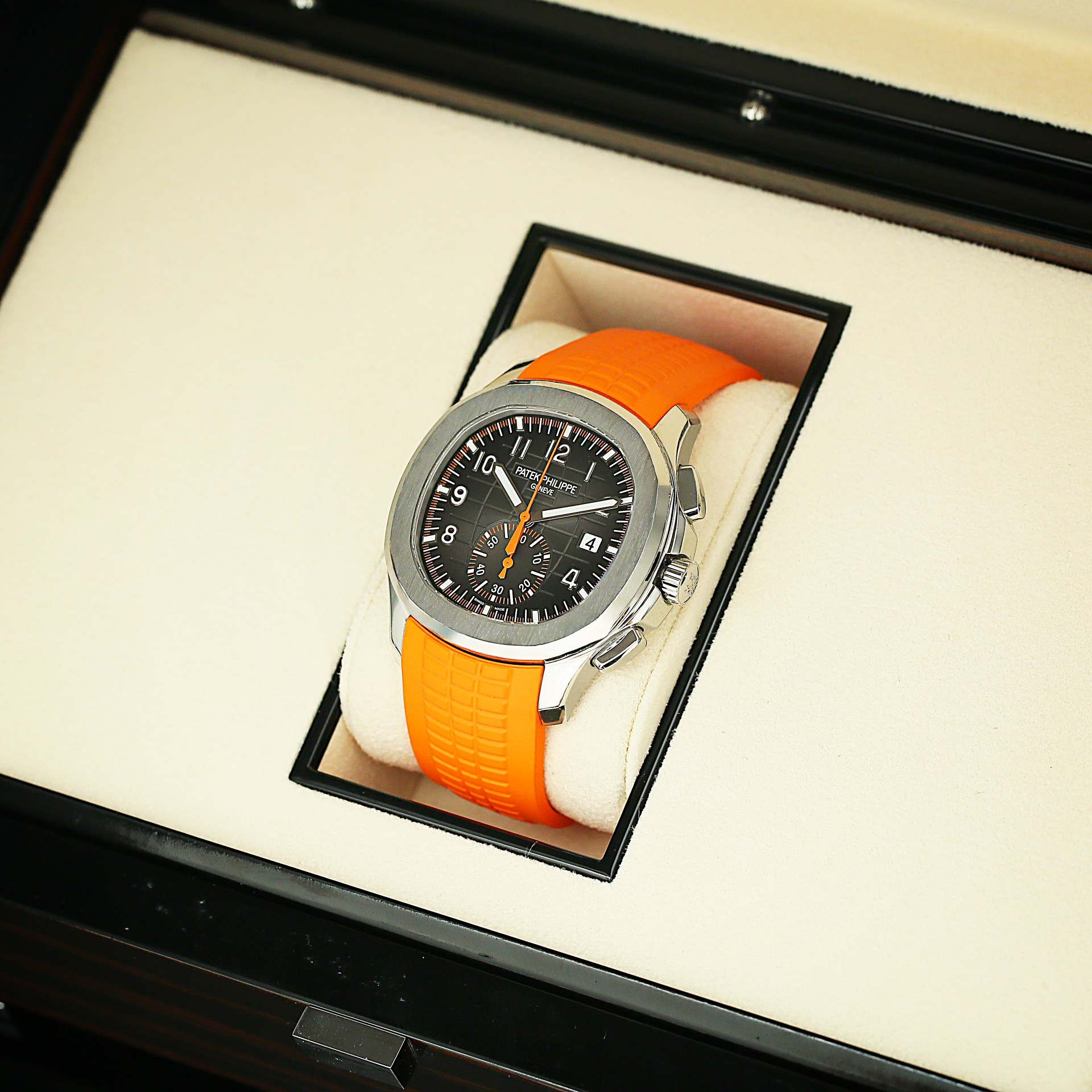 Aquanaut Chronograph Steel Black Dial 42mm Product Image 1