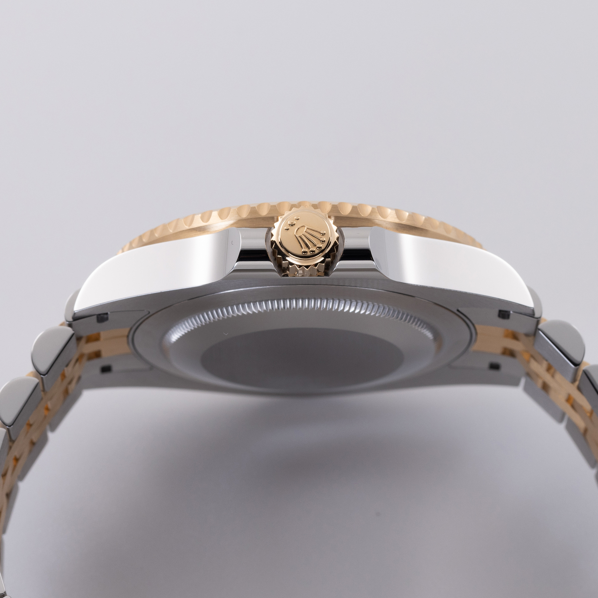 GMT-Master II Yellow Gold & Steel Jubilee Black Dial 40mm Product Image 4