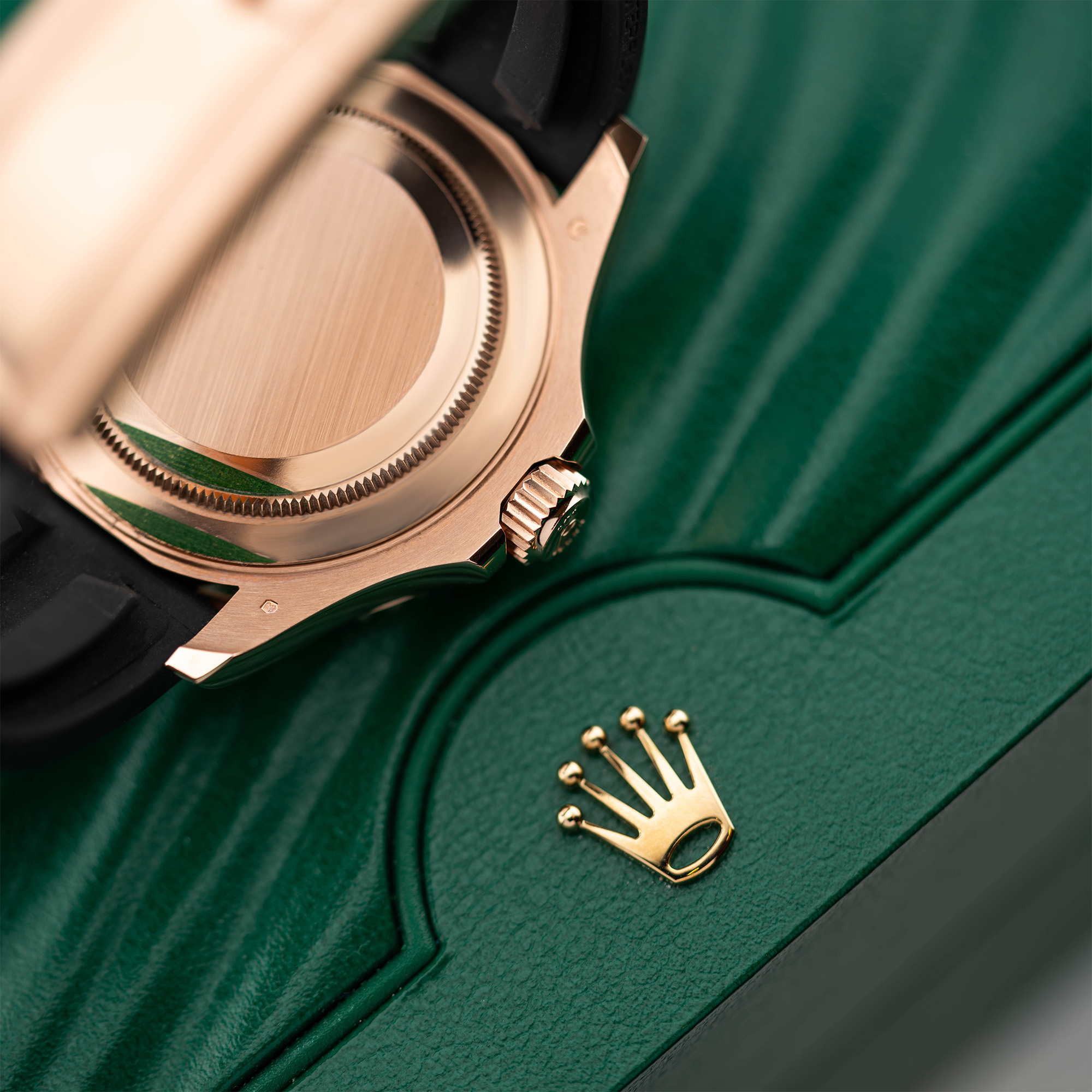 Yacht-Master Rose Gold Oysterflex Black Dial 40mm Product Image 12