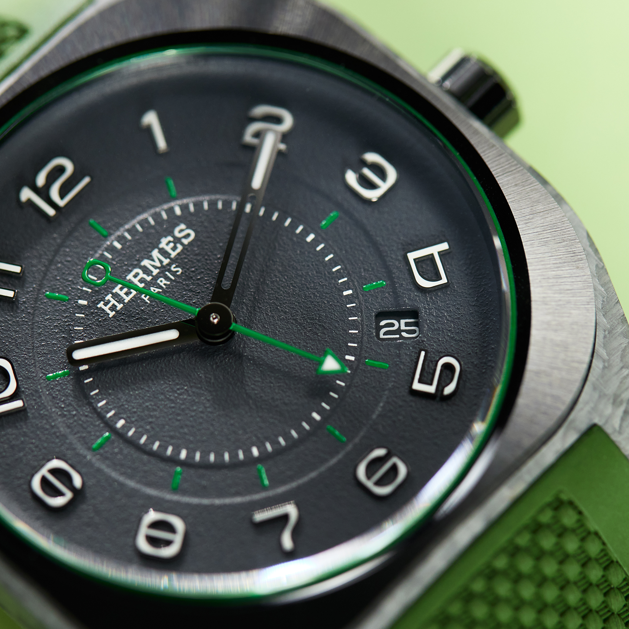 H08 Glass Fiber Composite Grey Dial 39mm Product Image