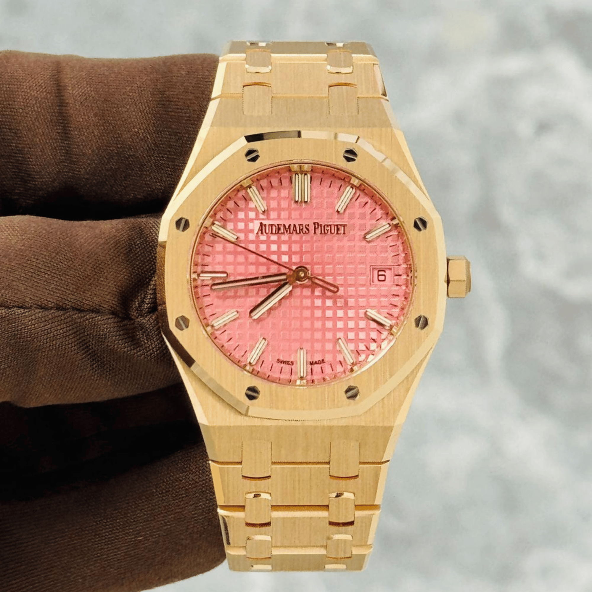 Royal Oak Selfwinding Rose Gold Pink Dial 34mm Product Image 1