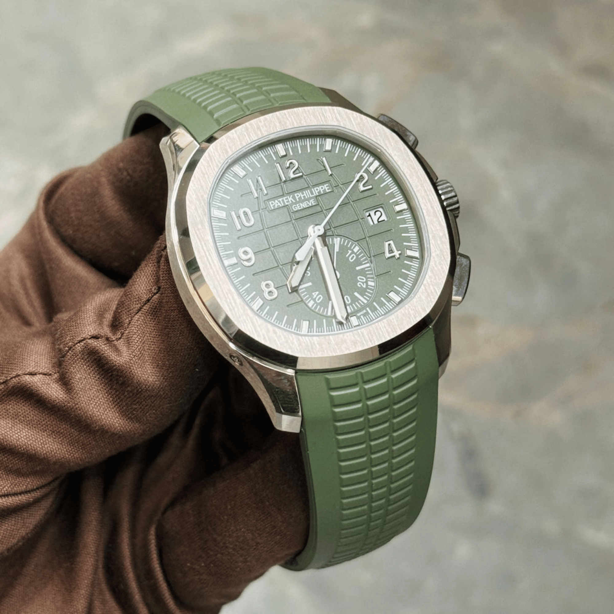 Aquanaut Chronograph White Gold Green Dial 42mm Product Image 2