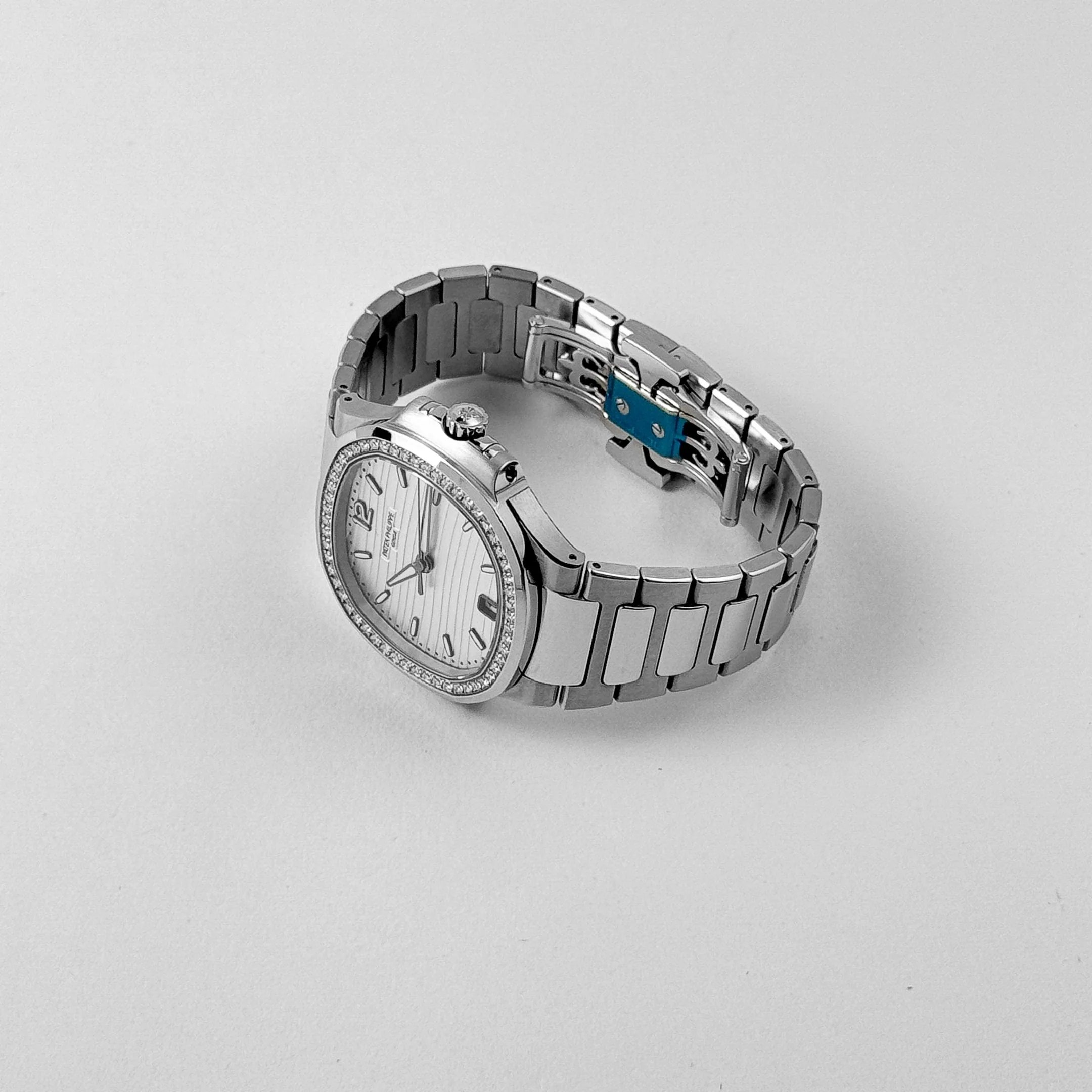Nautilus Ladies Steel Diamond White Dial 35mm Product Image 4