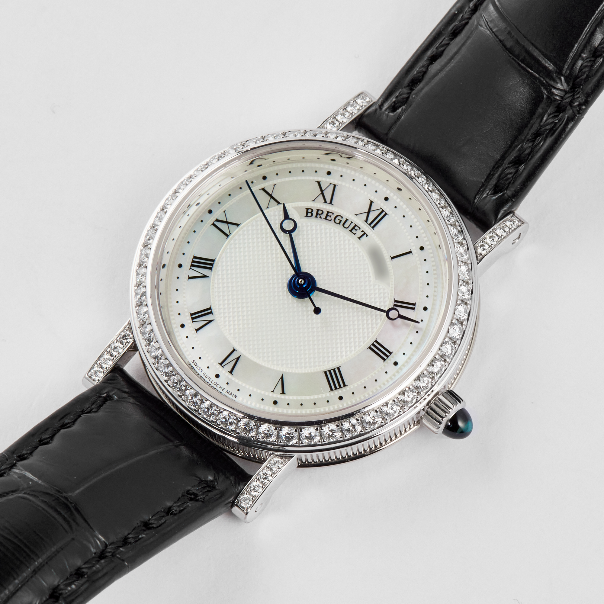 Classique 8068 White Gold Mother of Pearl Dial 30mm Product Image 1