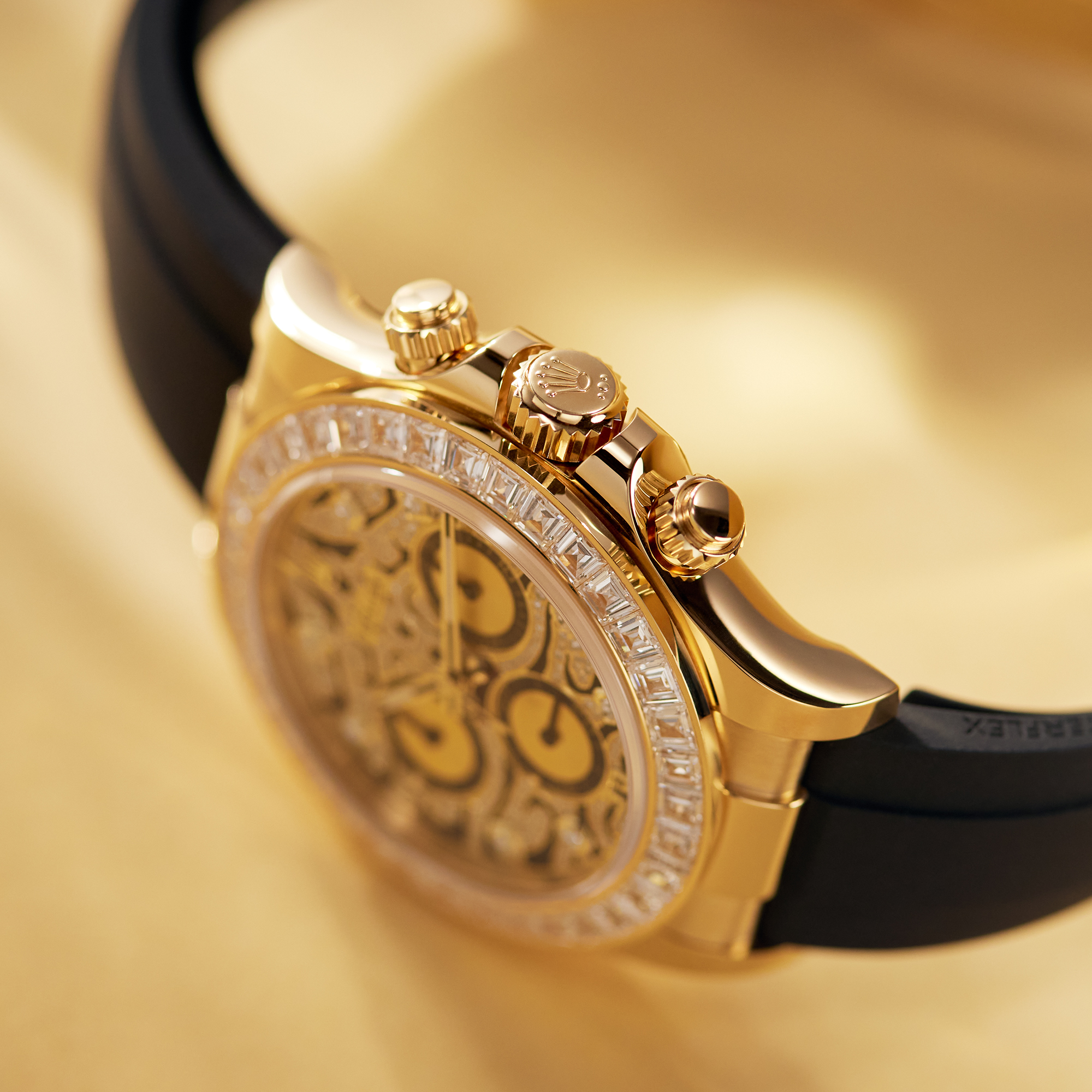 Daytona Yellow Gold Diamond Oysterflex "Eye of the Tiger" 40mm Product Image 20