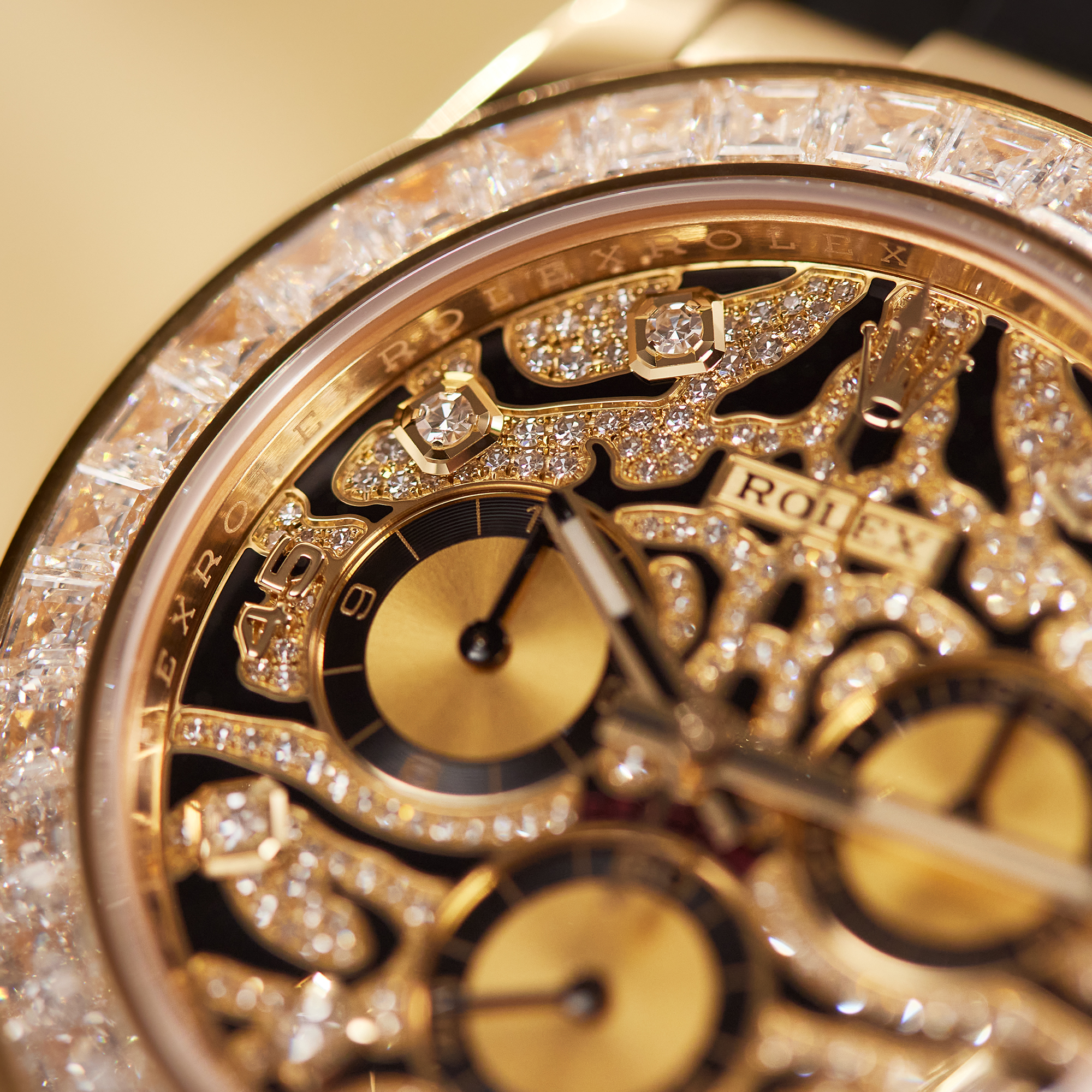 Daytona Yellow Gold Diamond Oysterflex "Eye of the Tiger" 40mm Product Image 19