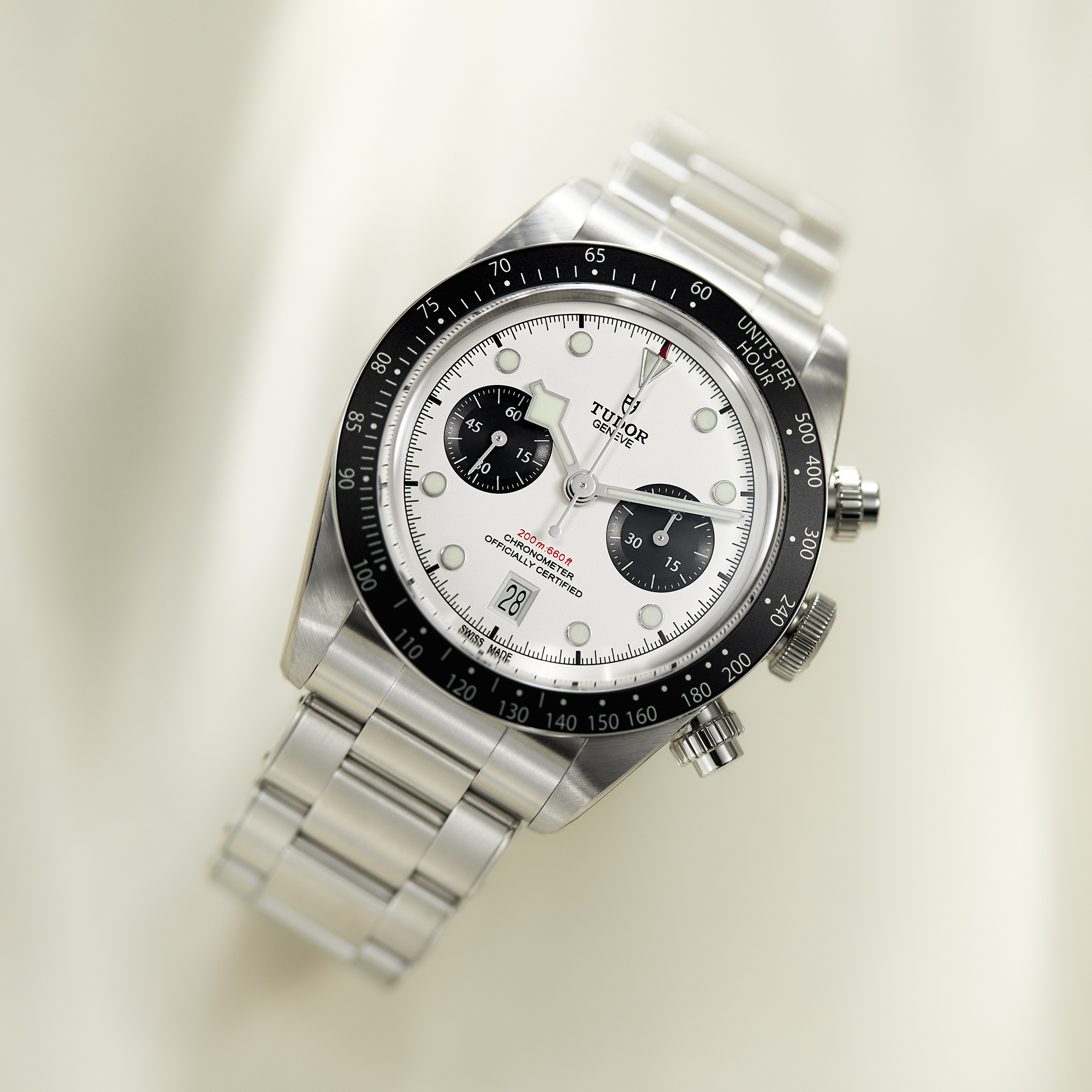 Black Bay Chronograph Steel White Dial 41mm Product Image 10