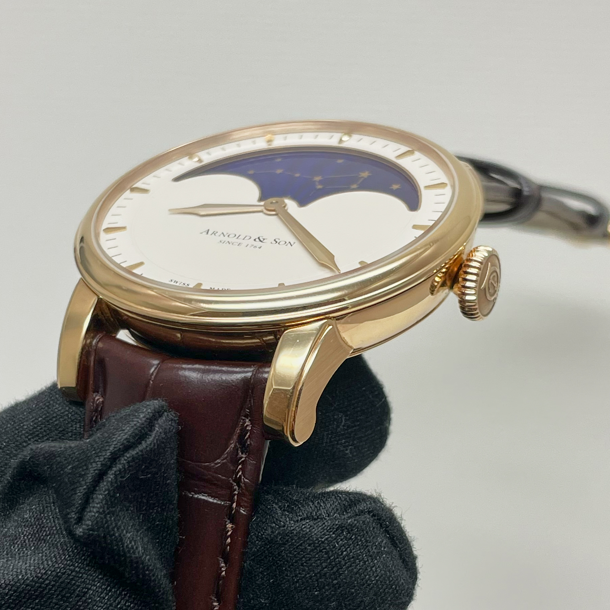 HM Perpetual Moon Rose Gold Beige Dial 42mm Product Image 2