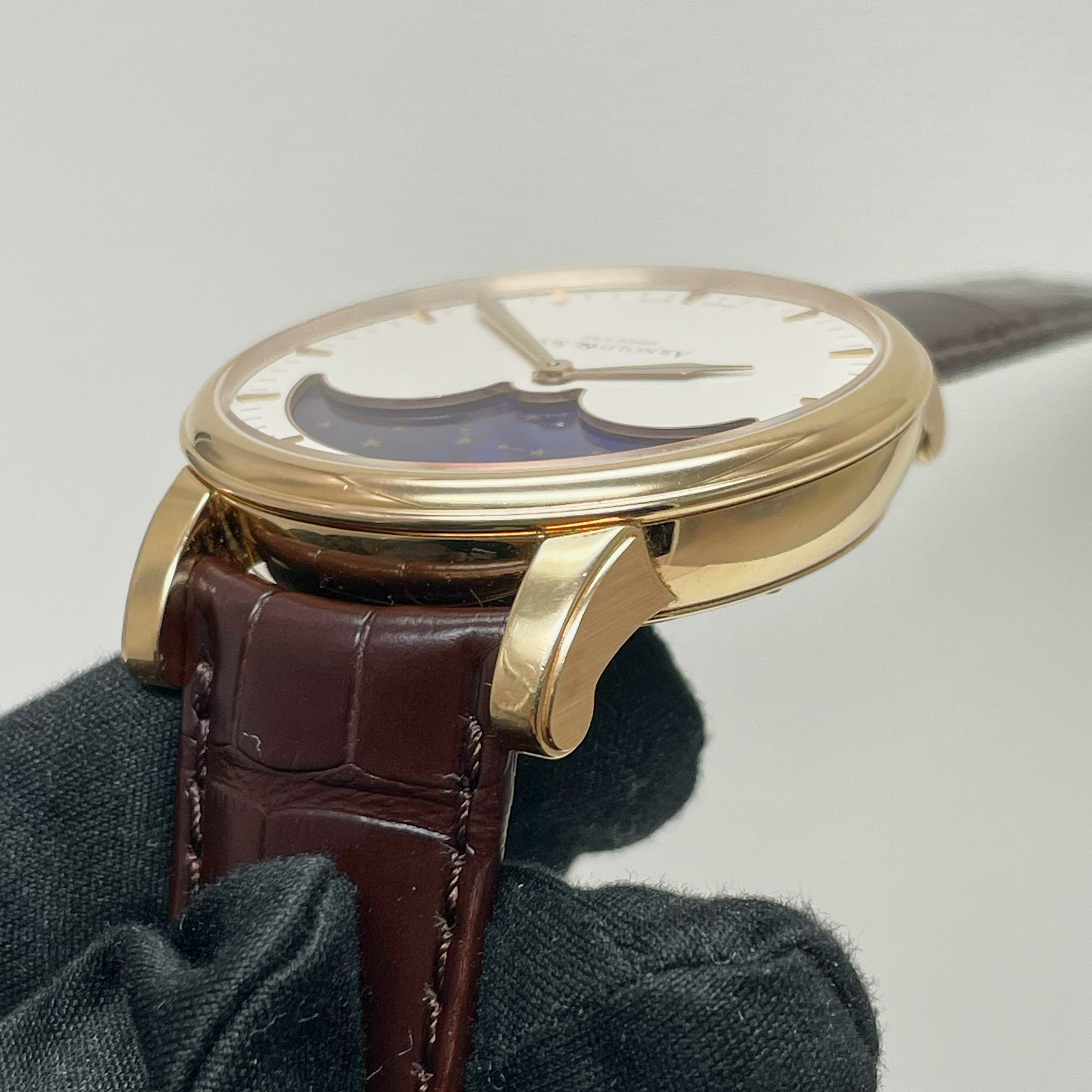 HM Perpetual Moon Rose Gold Beige Dial 42mm Product Image 4