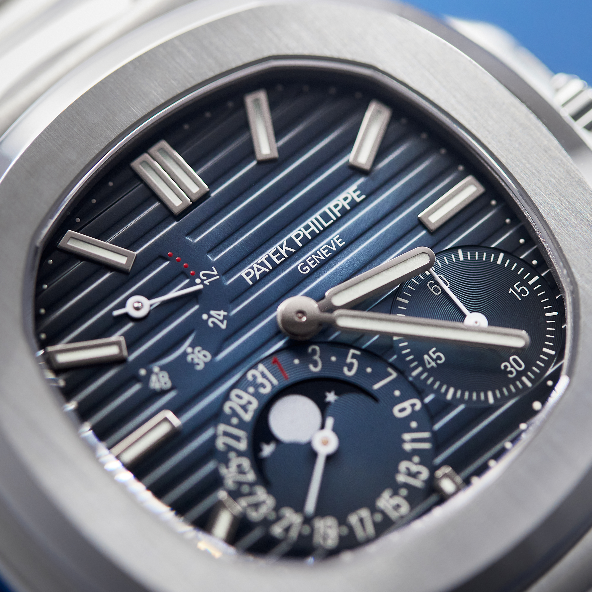 Nautilus Moonphase Steel Blue Dial 40mm Product Image
