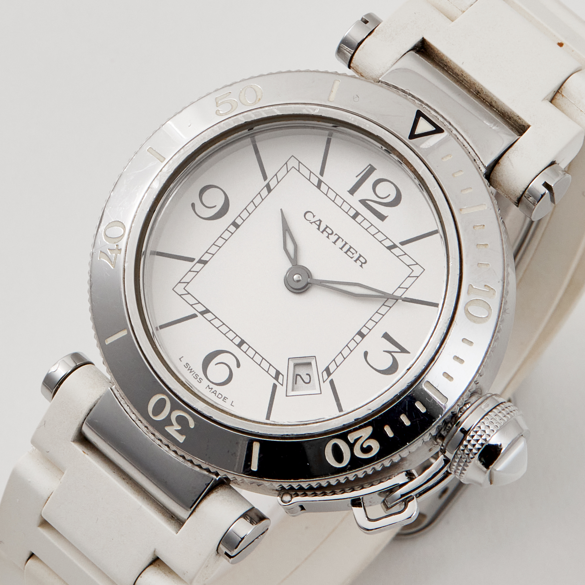 Pasha de Cartier Steel White Dial 33mm Product Image 1