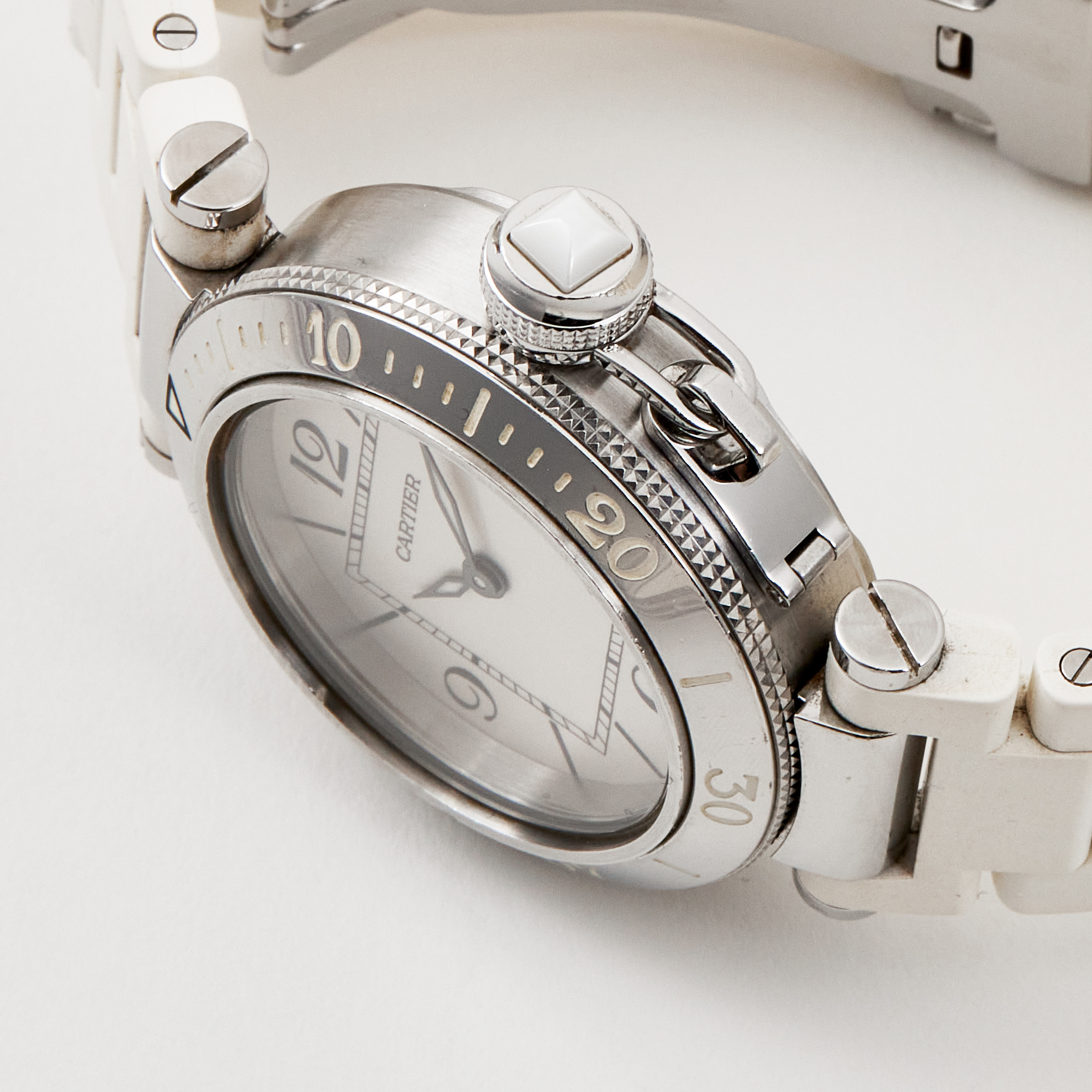 Pasha de Cartier Steel White Dial 33mm Product Image 2