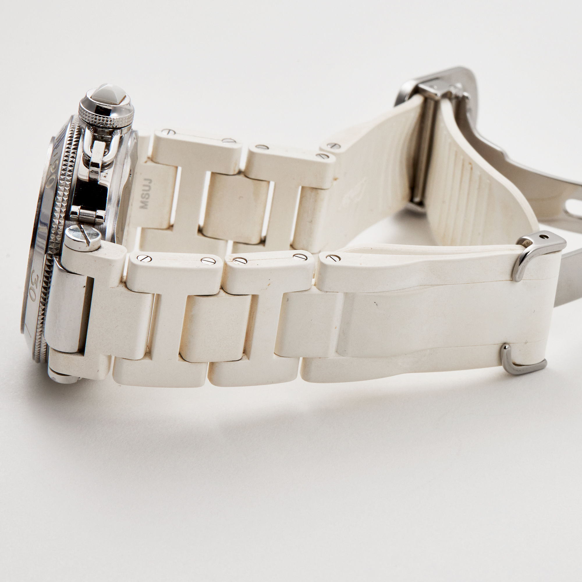 Pasha de Cartier Steel White Dial 33mm Product Image 10