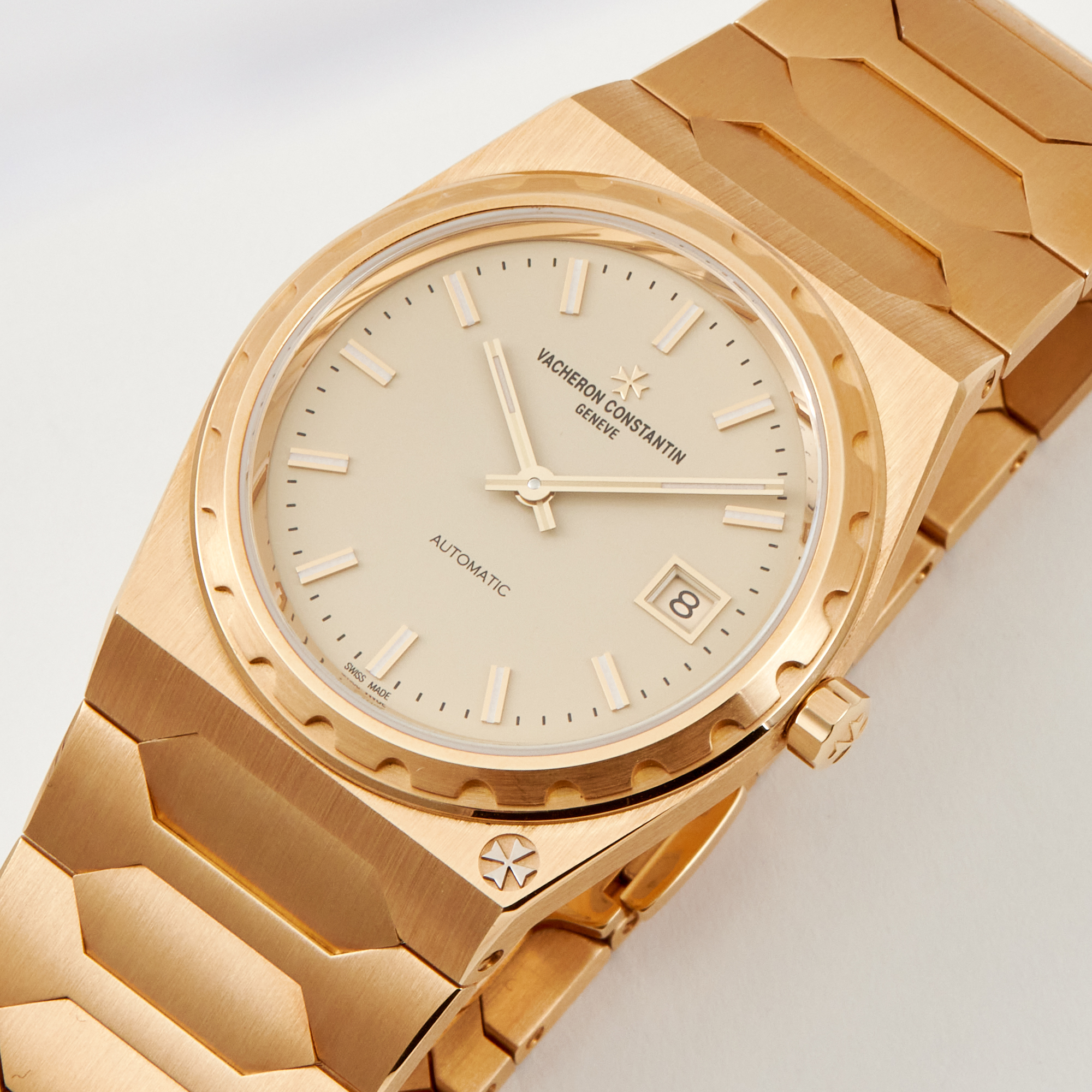 Historiques 222 Yellow Gold Champagne Dial 37mm Product Image 1