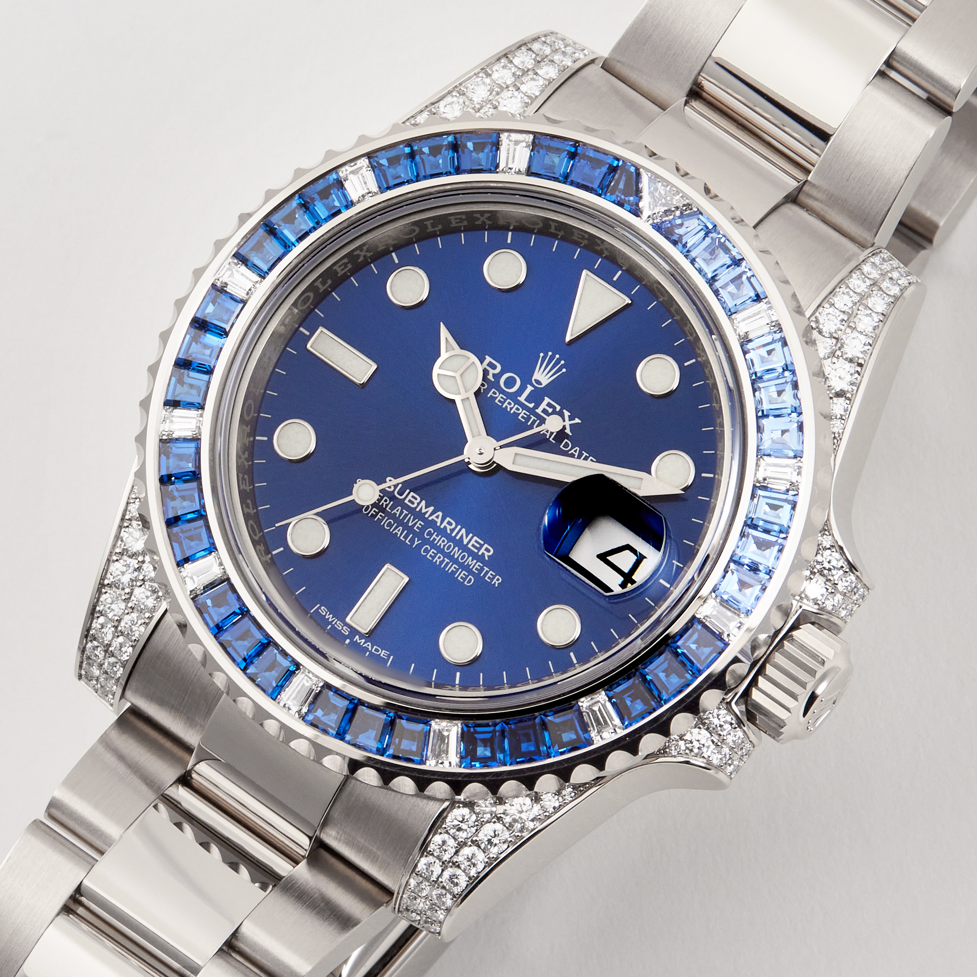 Submariner  Date White Gold Diamond Blue Dial 40mm Product Image 1