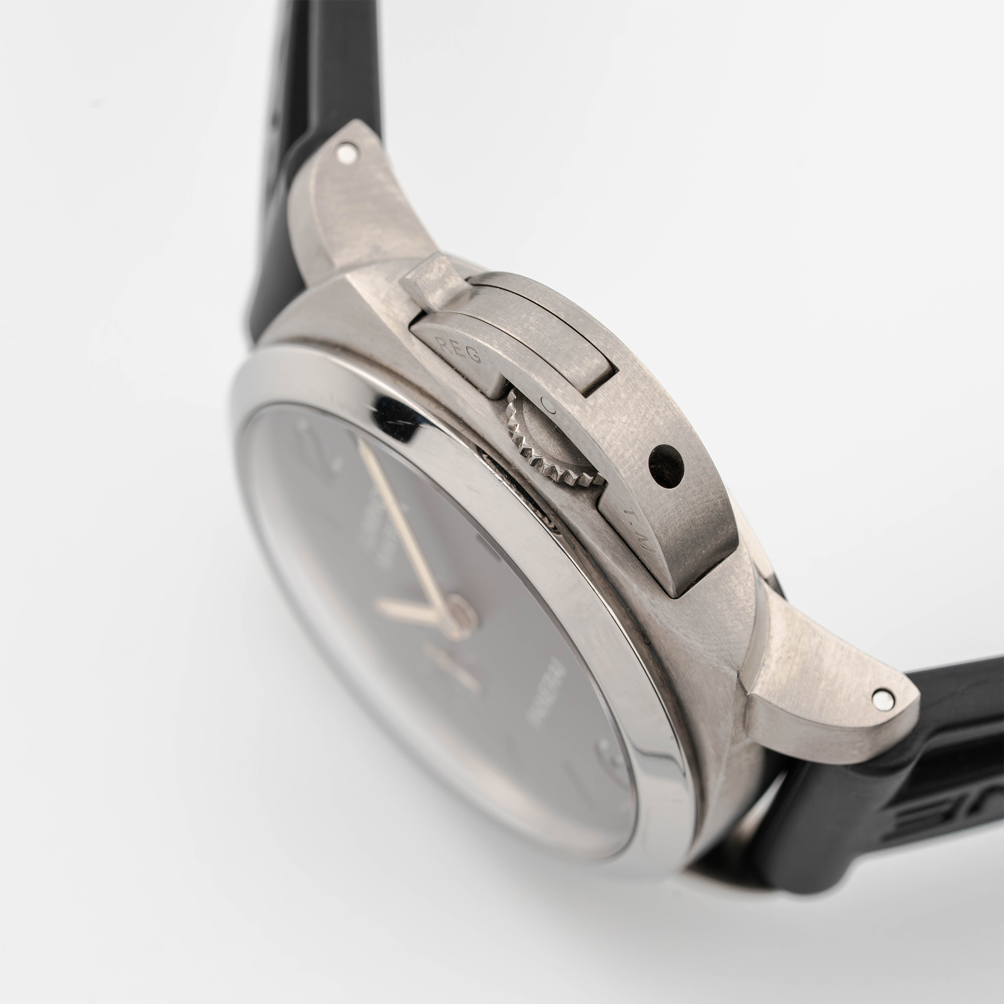 Luminor Marina 1950 3 Days Titanium Brown Dial 44mm Product Image 3