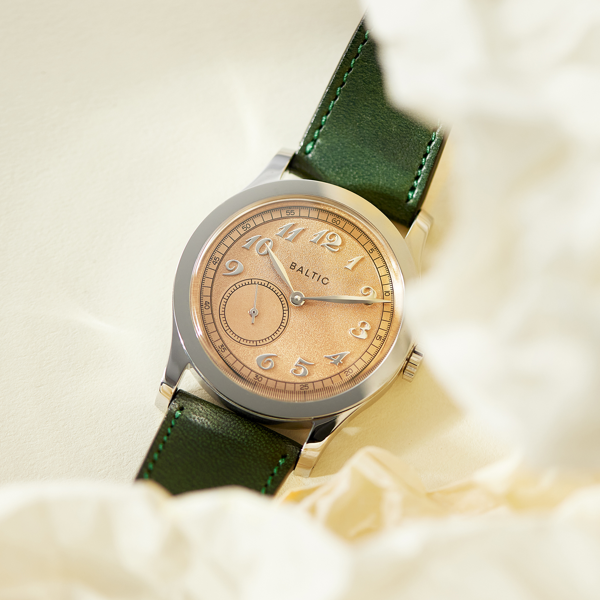 MR01 Steel Salmon Dial 36mm Product Image