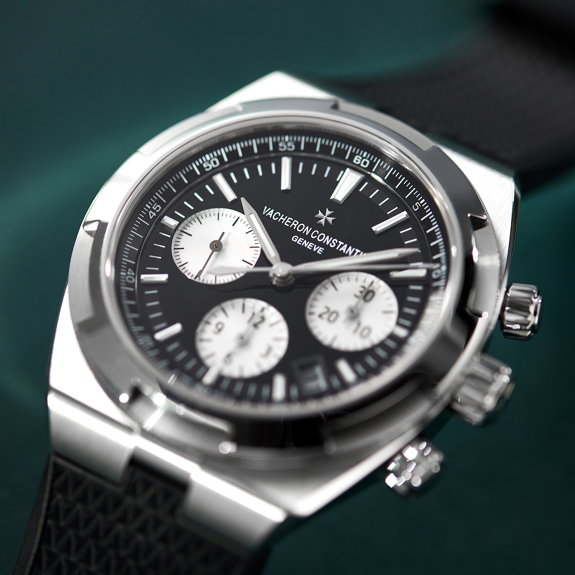 Overseas Chronograph Steel Black dial 42mm Product Image 11