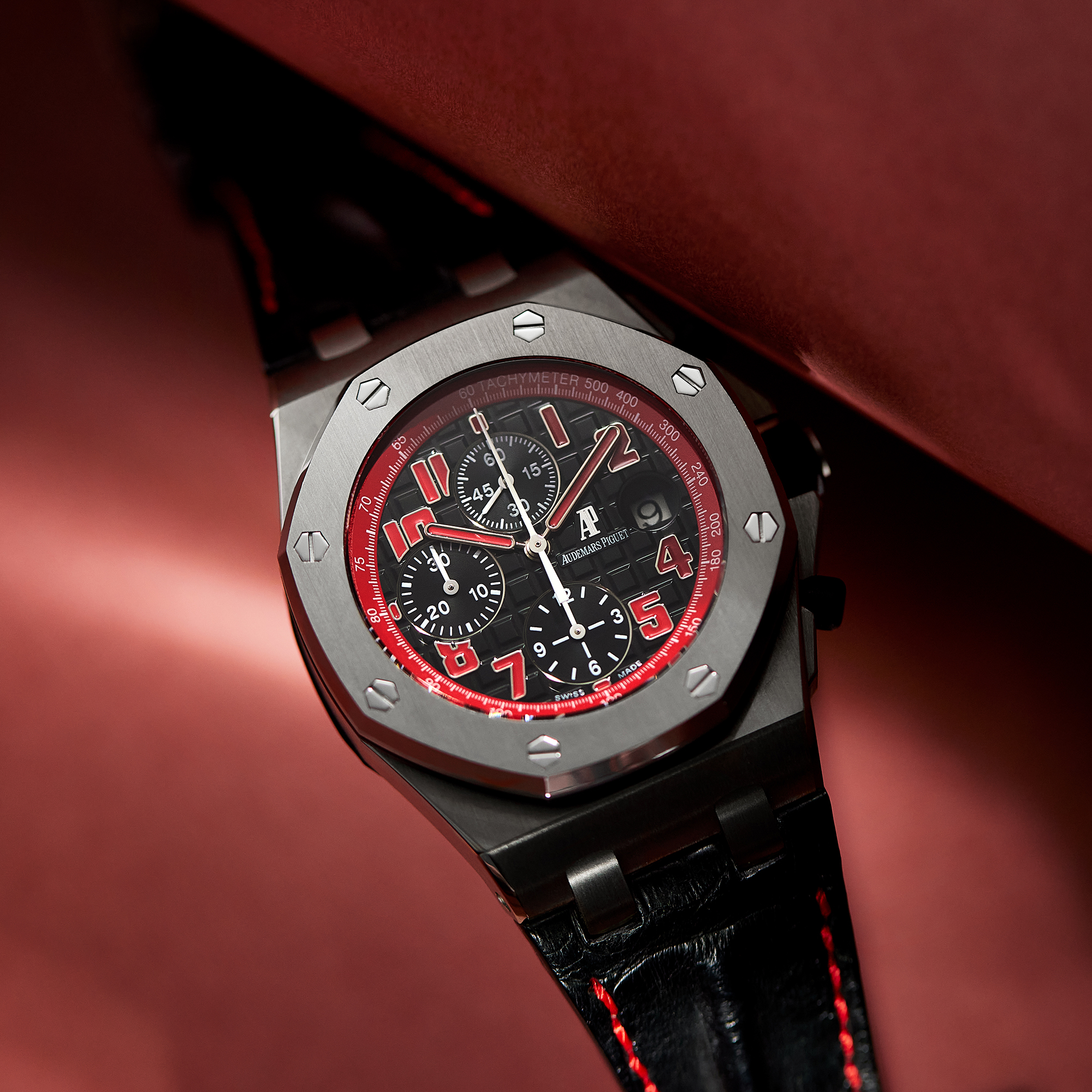 Royal Oak Offshore "Queens Road Limited Edition" Titanium Black Dial 42mm Product Image 10