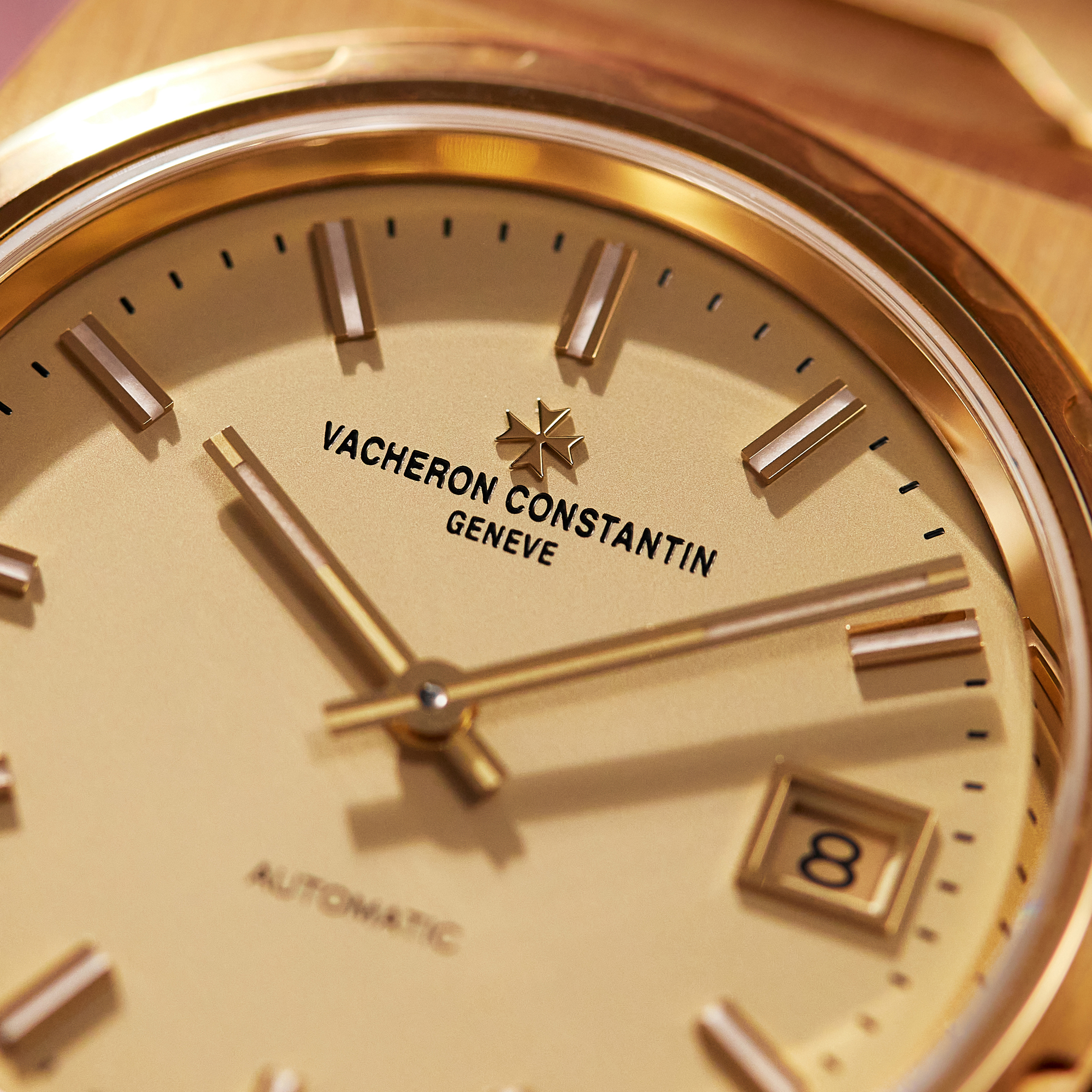 Historiques 222 Yellow Gold Champagne Dial 37mm Product Image