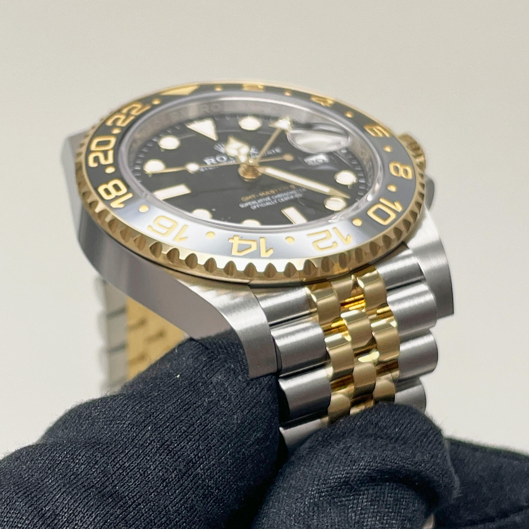 GMT-Master II Yellow Gold & Steel Jubilee Black Dial 40mm Product Image 3