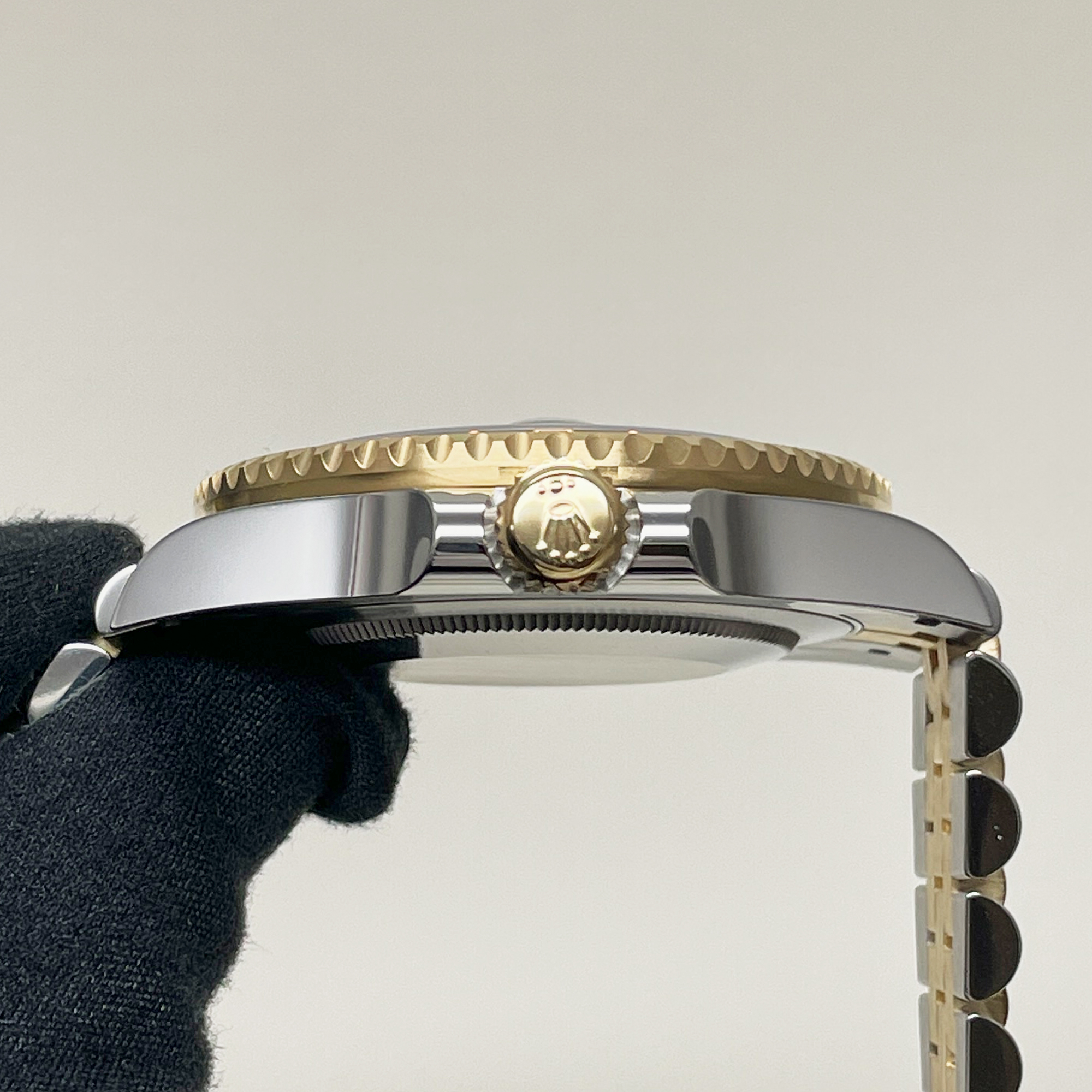 GMT-Master II Yellow Gold & Steel Jubilee Black Dial 40mm Product Image 6