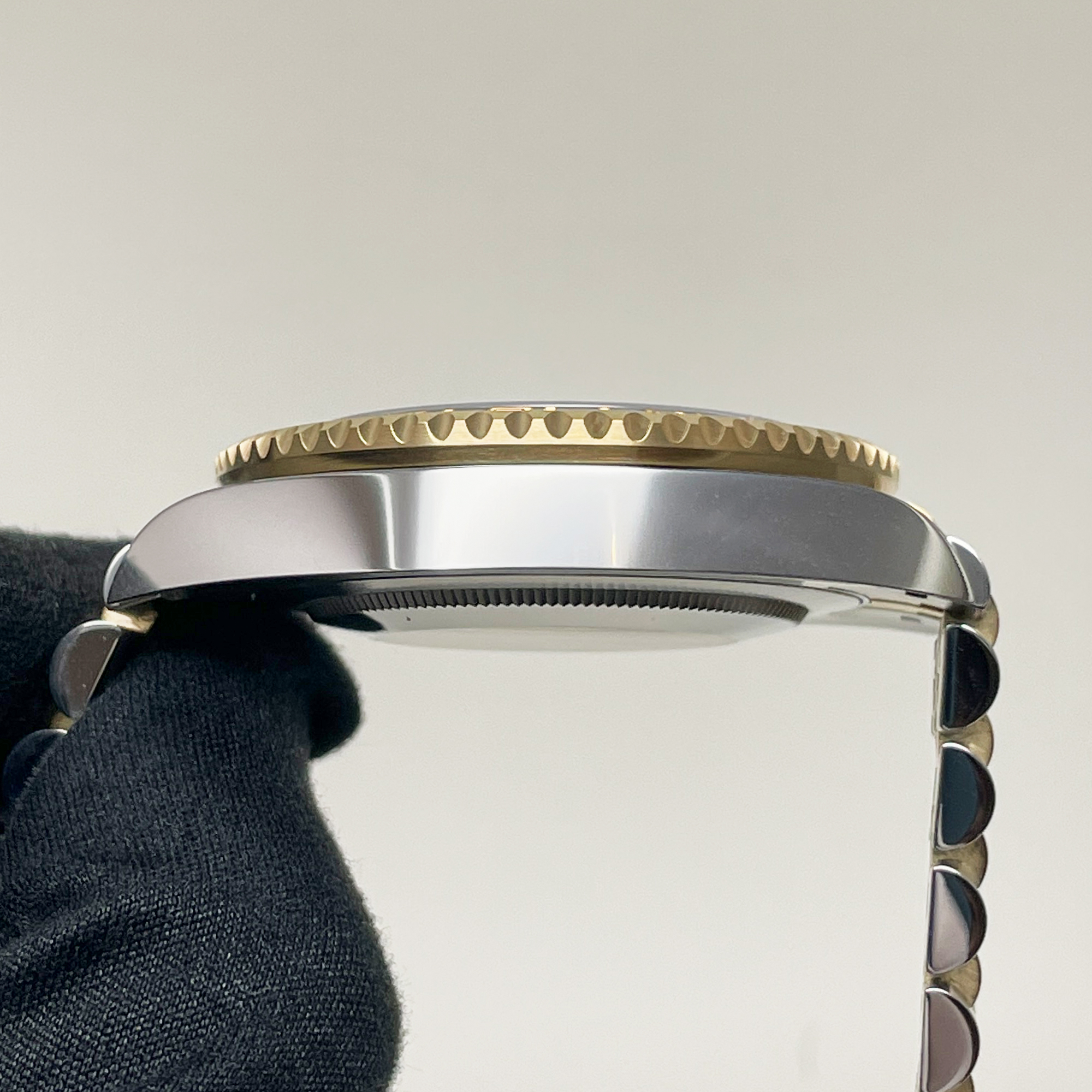 GMT-Master II Yellow Gold & Steel Jubilee Black Dial 40mm Product Image 7