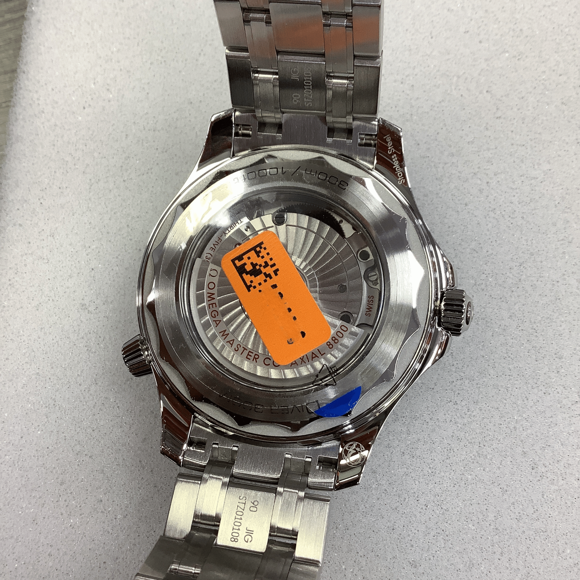 Seamaster Diver 300m Steel Black Dial 42mm Product Image 4