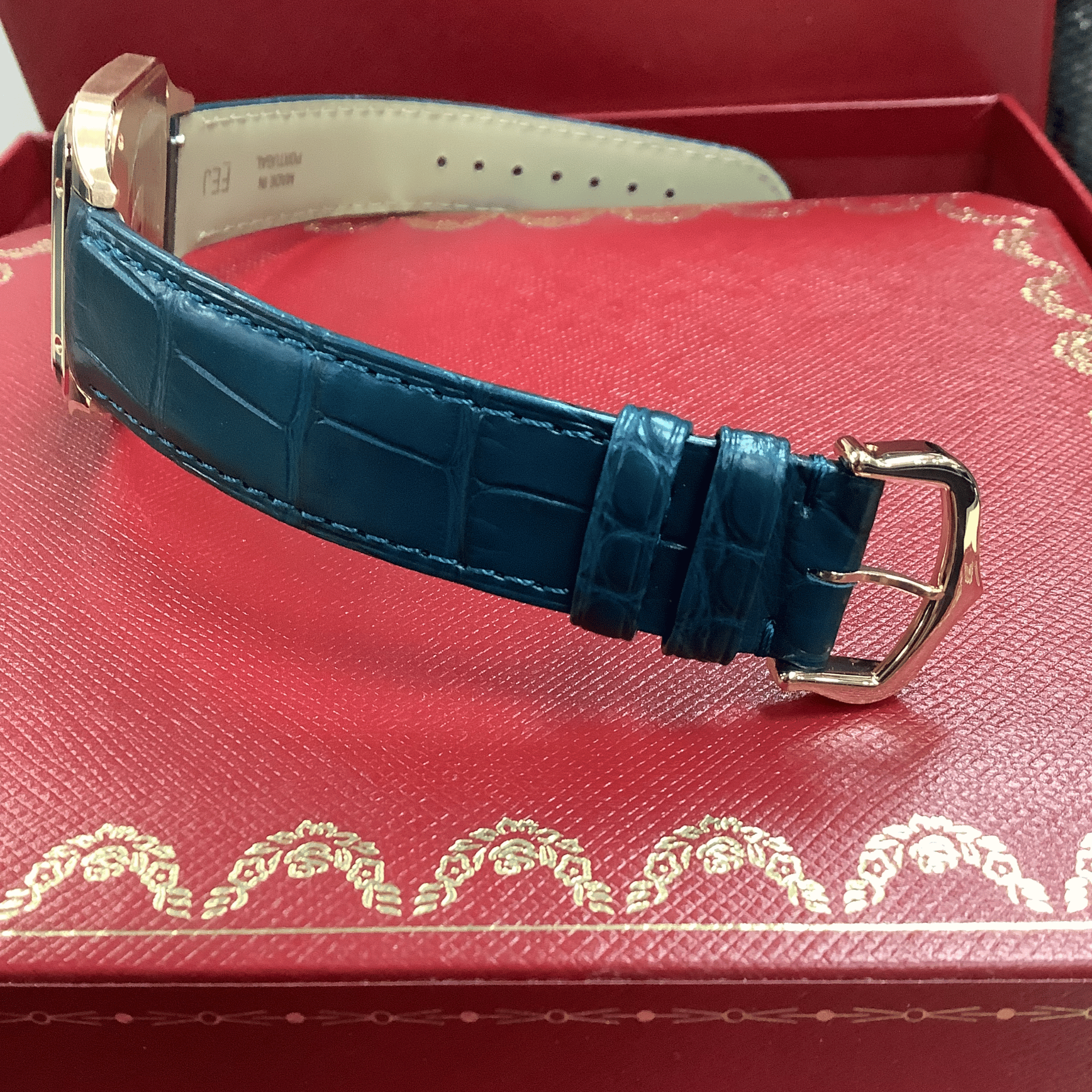 Santos-Dumont Rose Gold Blue Dial Limited Edition 31mm Product Image 4