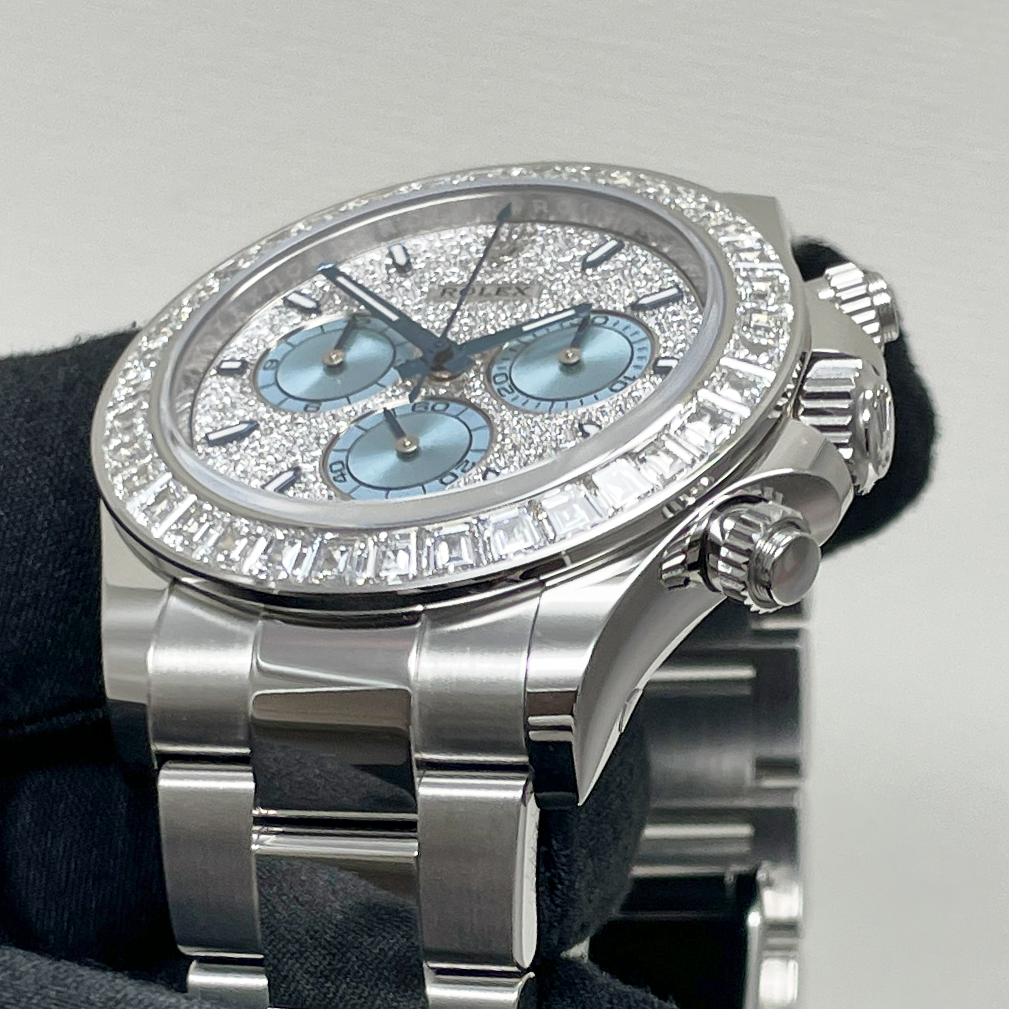 Daytona Platinum Diamond Pave Dial 40mm Product Image 2
