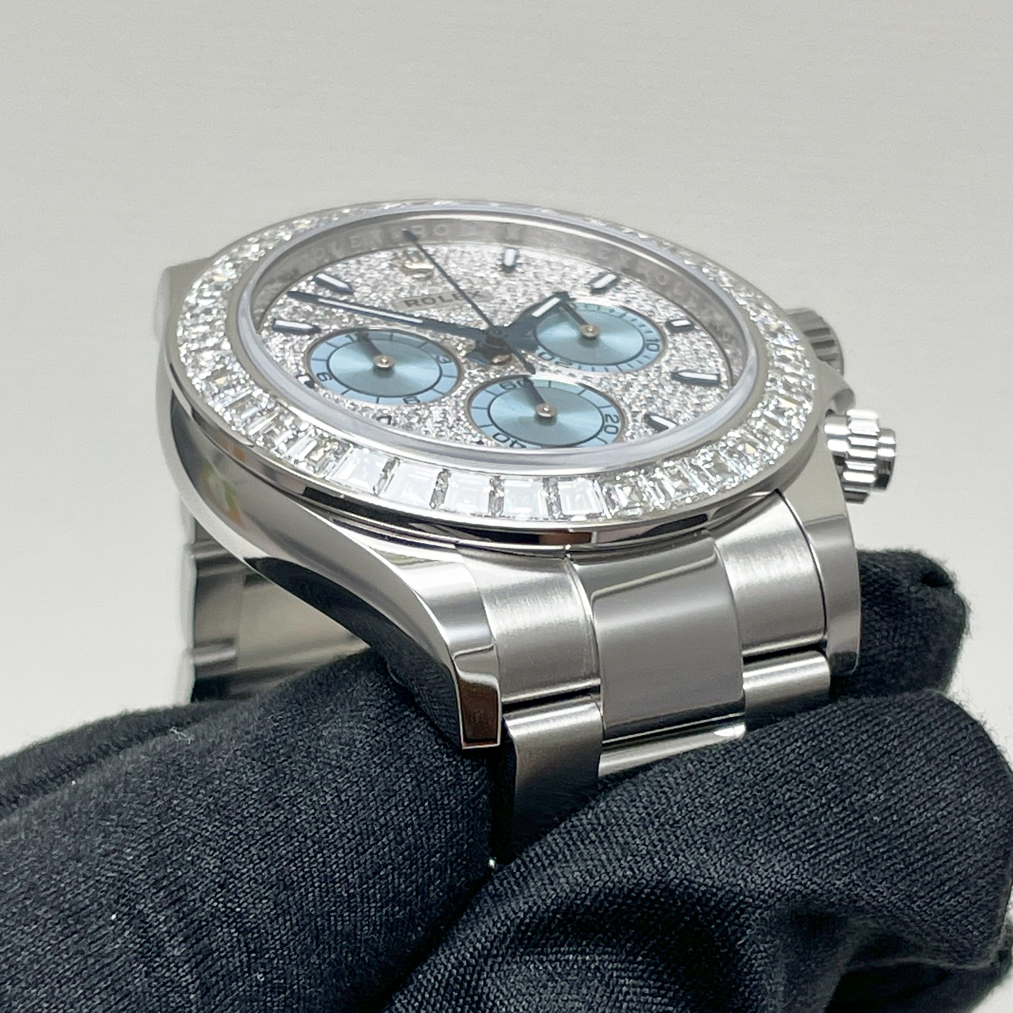 Daytona Platinum Diamond Pave Dial 40mm Product Image 3