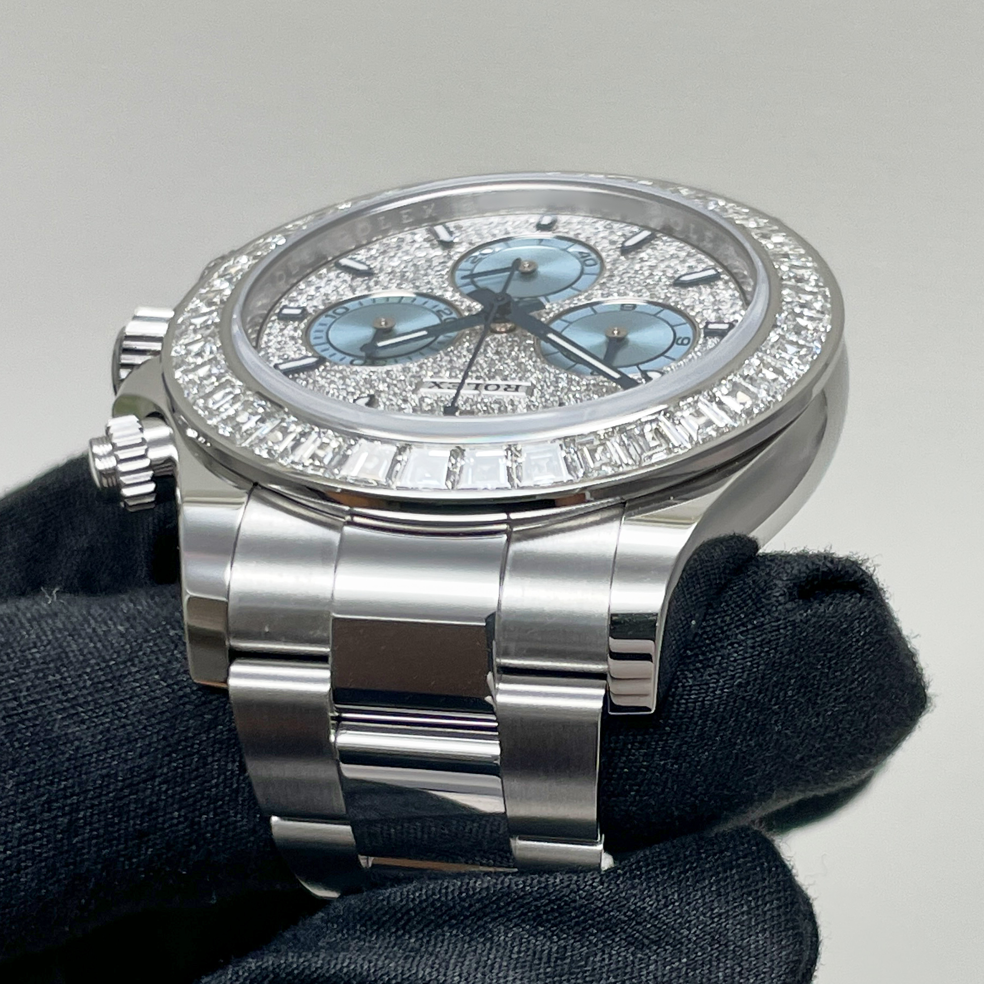 Daytona Platinum Diamond Pave Dial 40mm Product Image 4