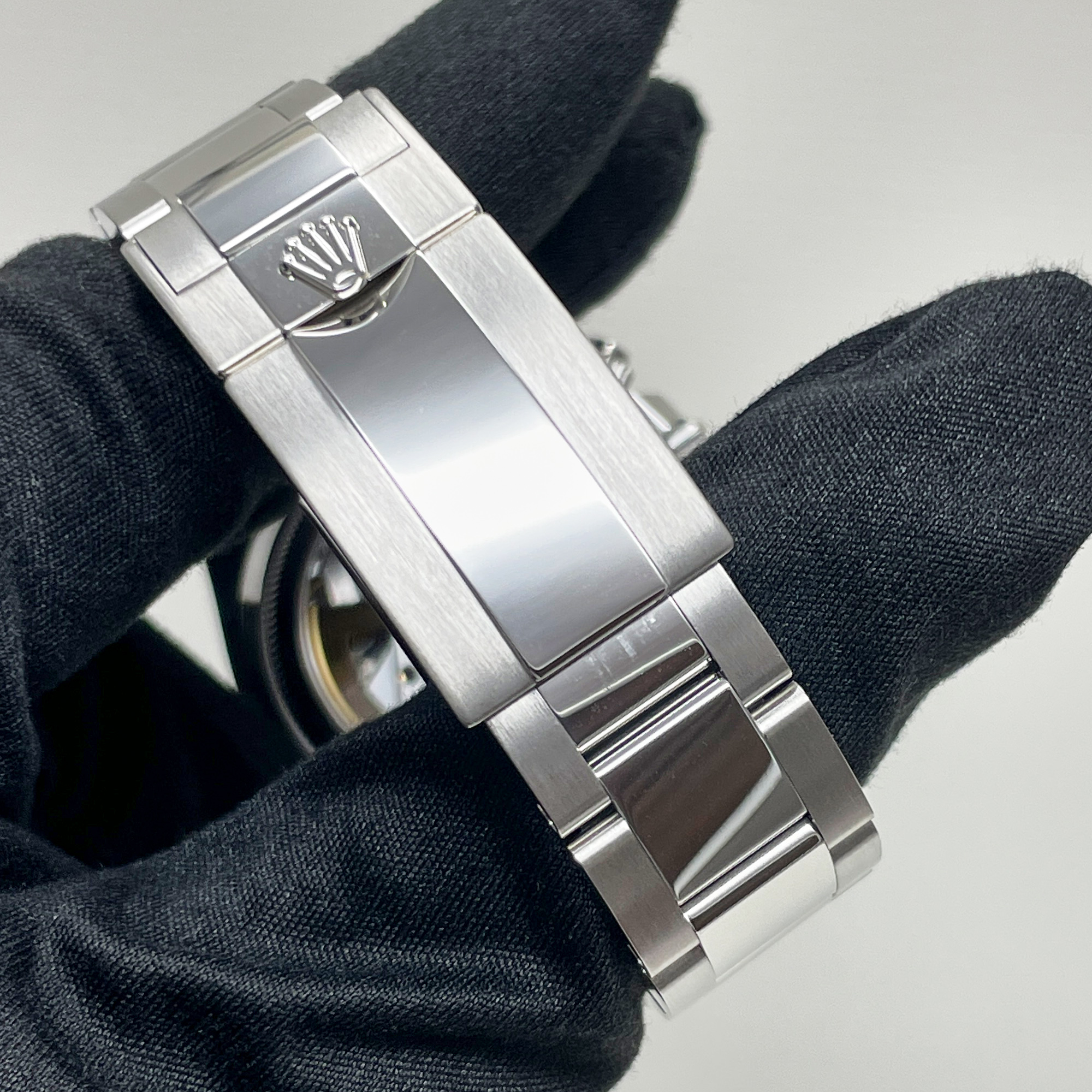 Daytona Platinum Diamond Pave Dial 40mm Product Image 7